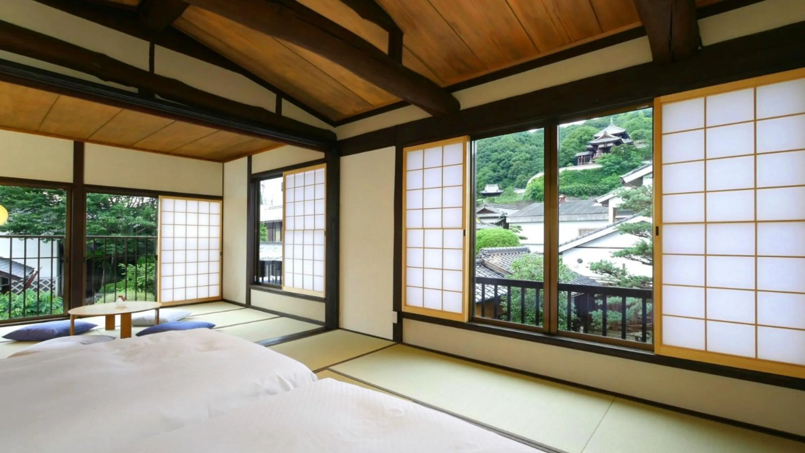 Photo of the whole room, Bed in NIPPONIA HOTEL Takehara Saltworks Town