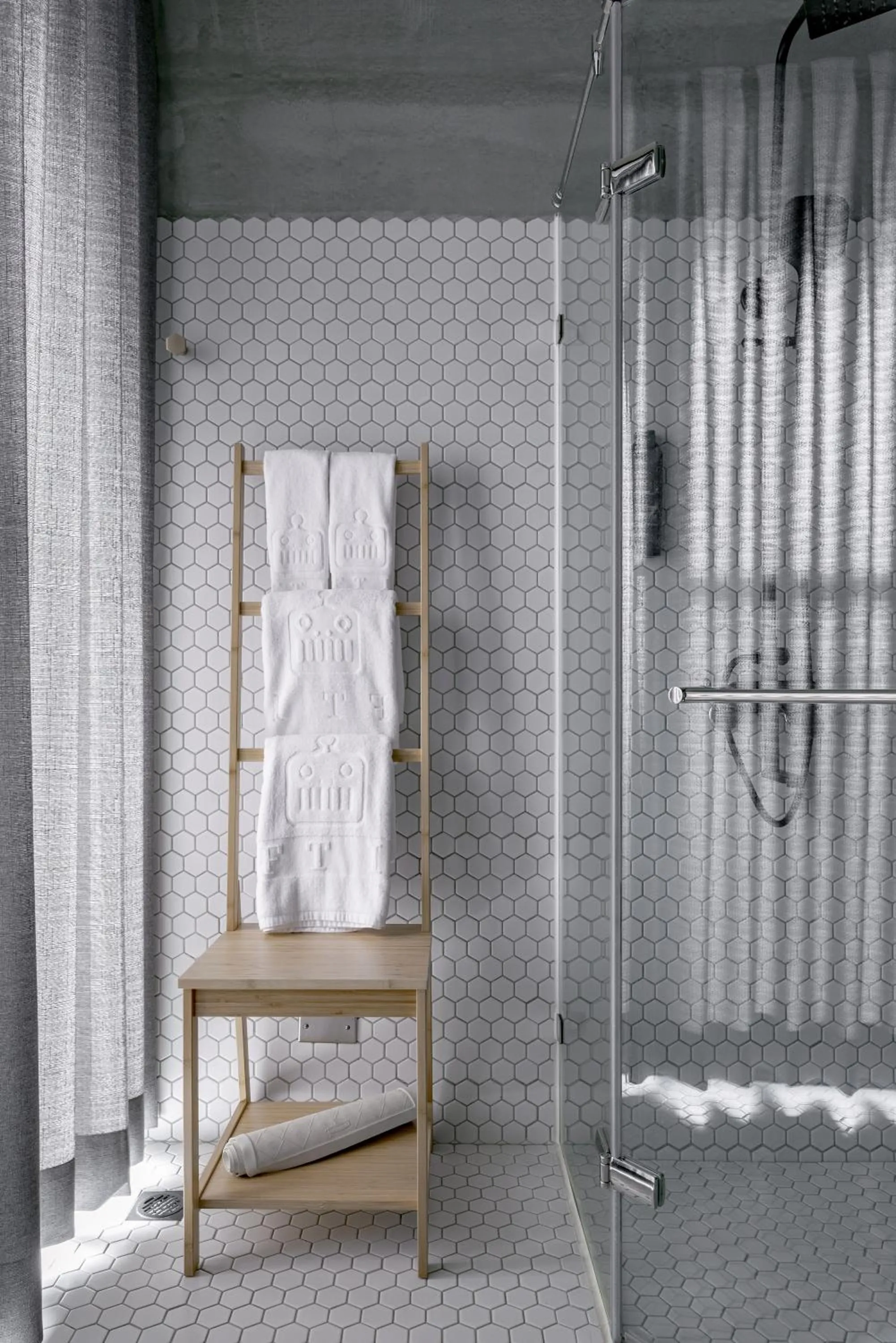 Bathroom in Loft Inn