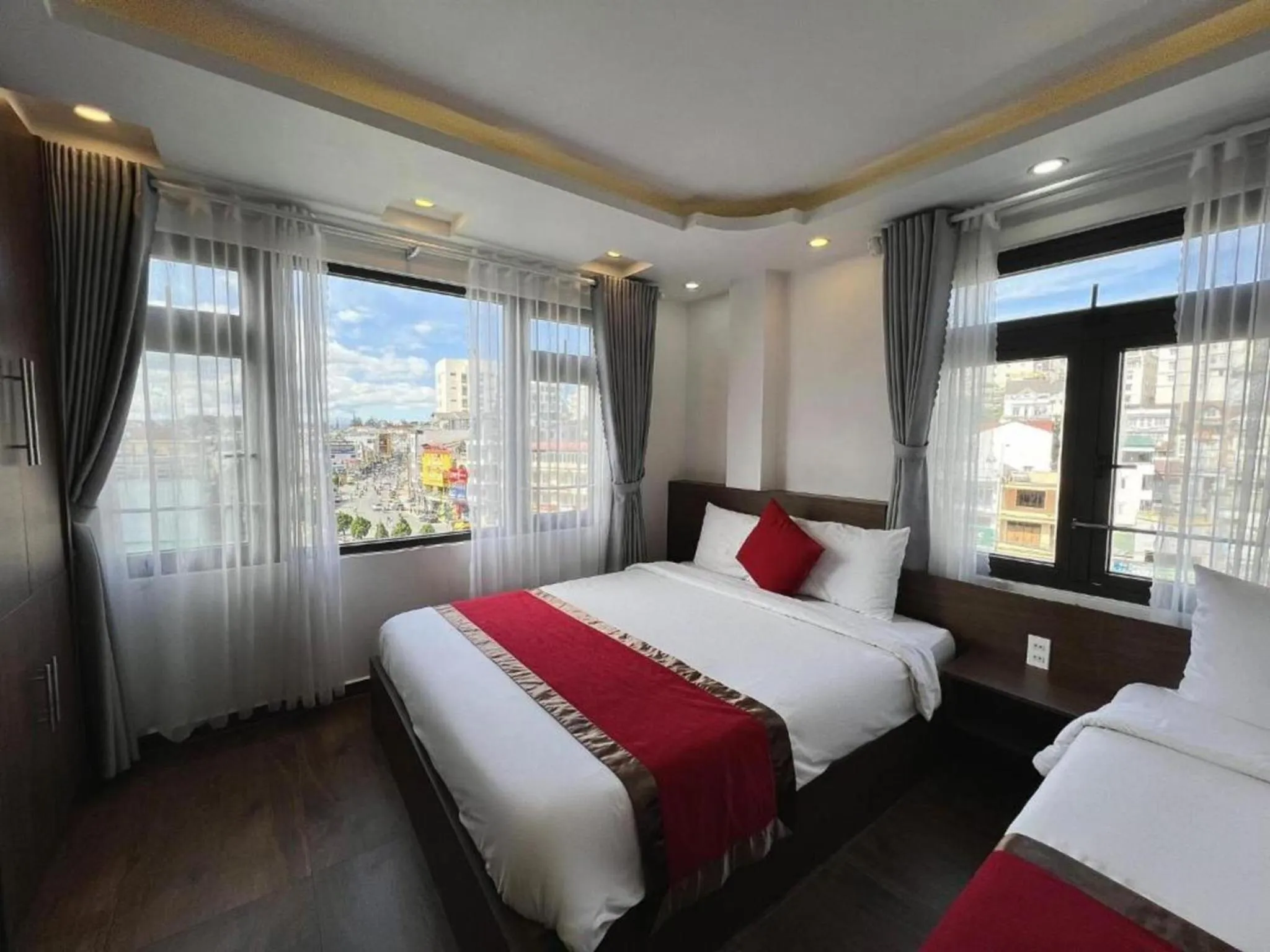 Photo of the whole room, Bed in Le Tuan Minh Hotel