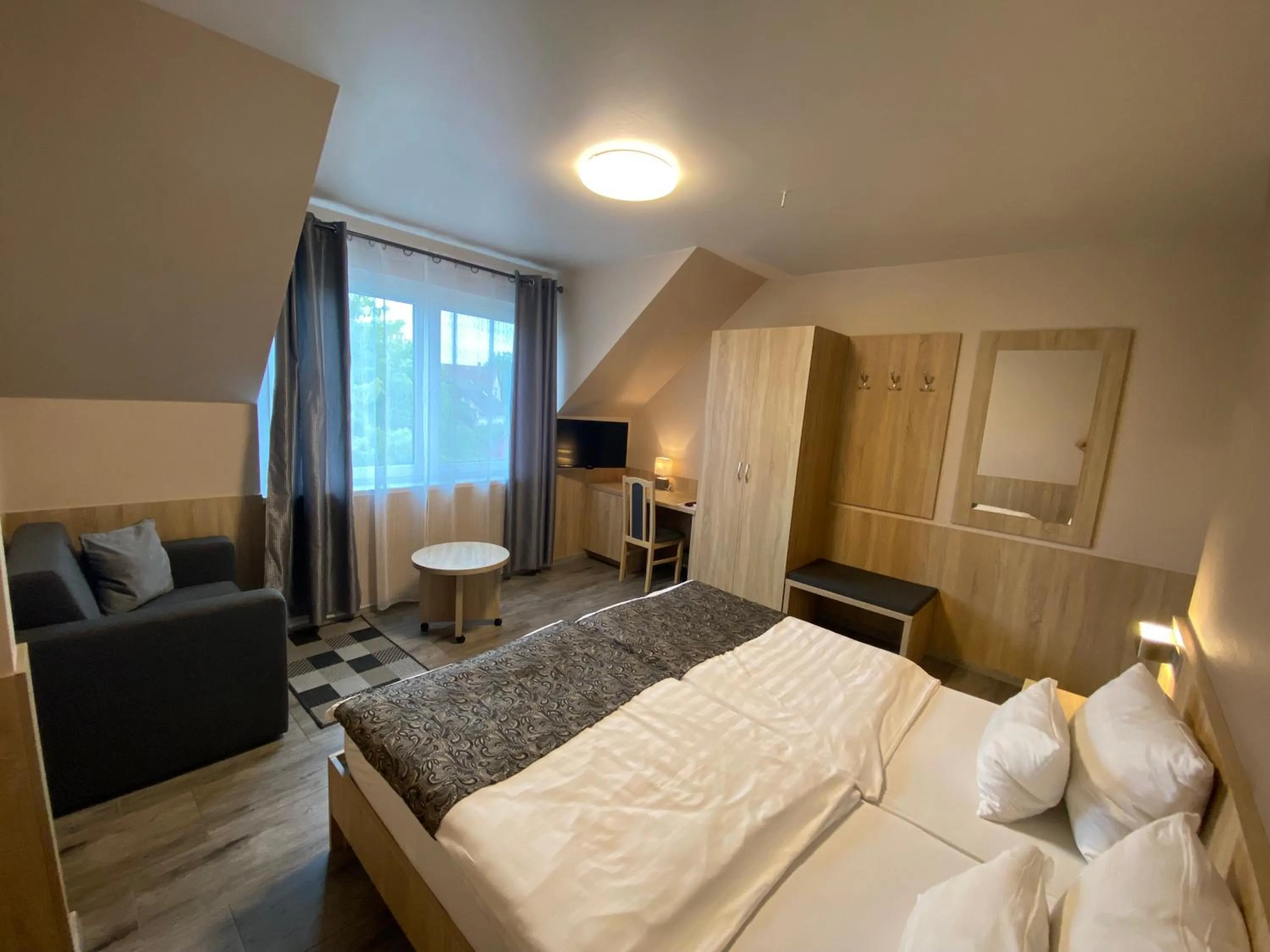 Bed in Katalin Motel & Étterem