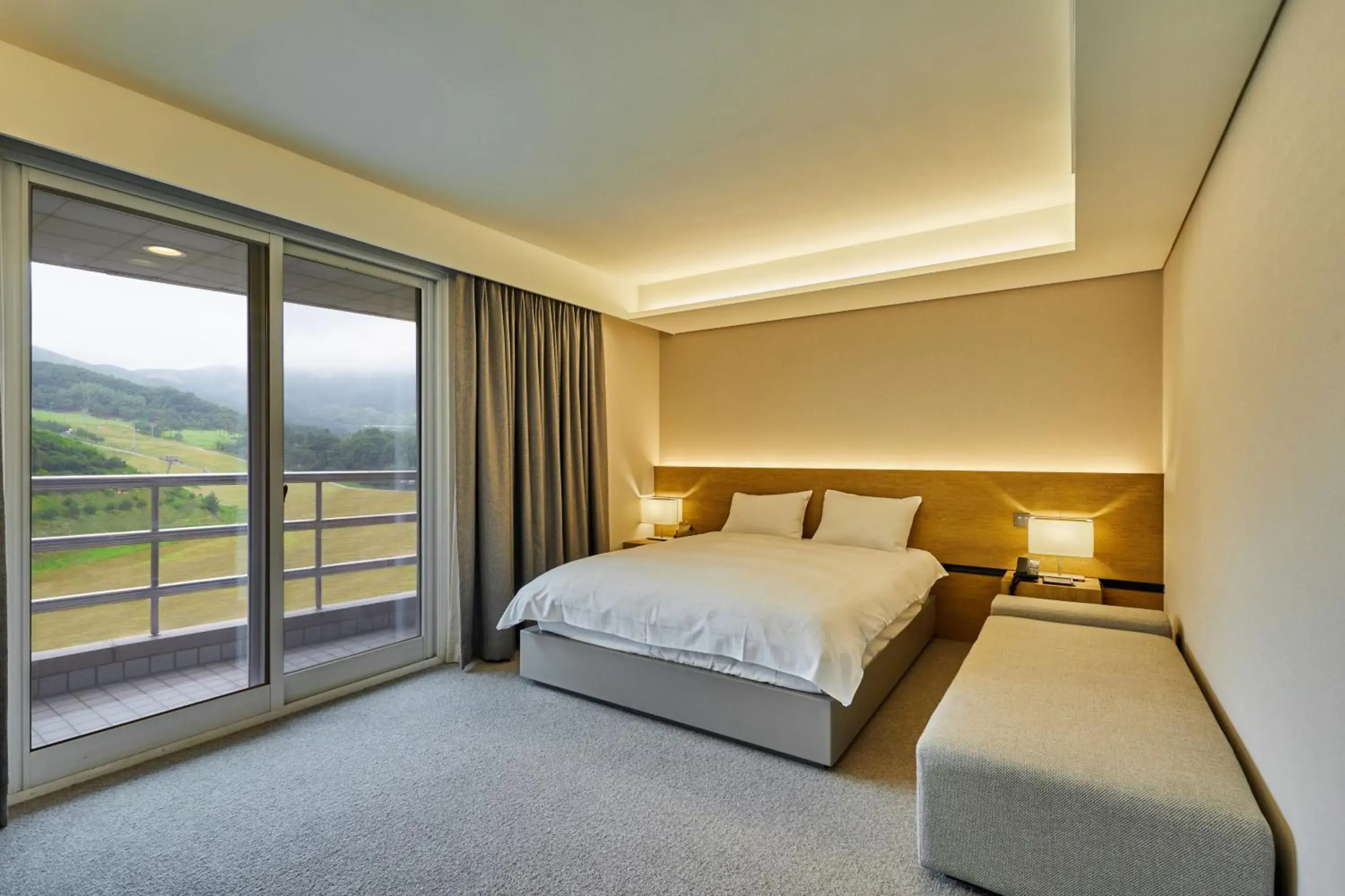 Double Room in Phoenix Hotel Pyeongchang Double Room in Phoenix Hotel Pyeongchang