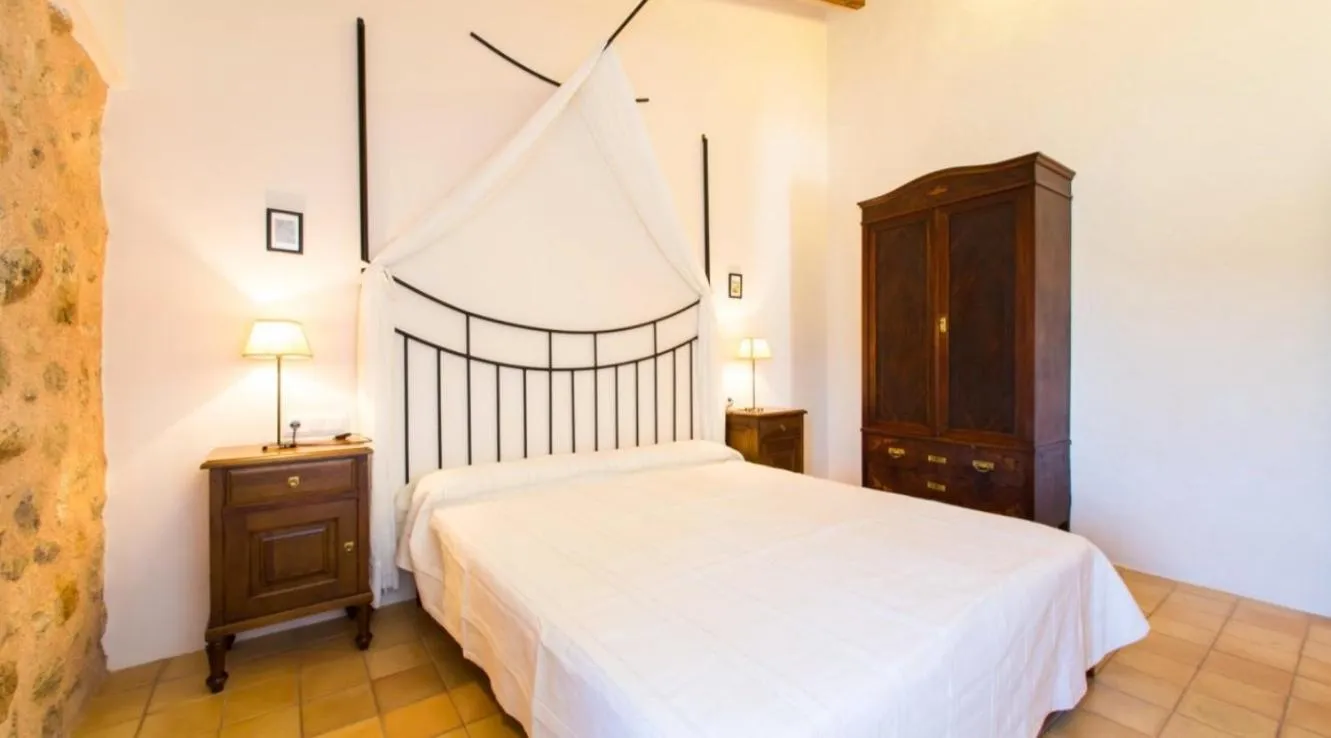 Bed in Finca Hotel Ses Cases Noves