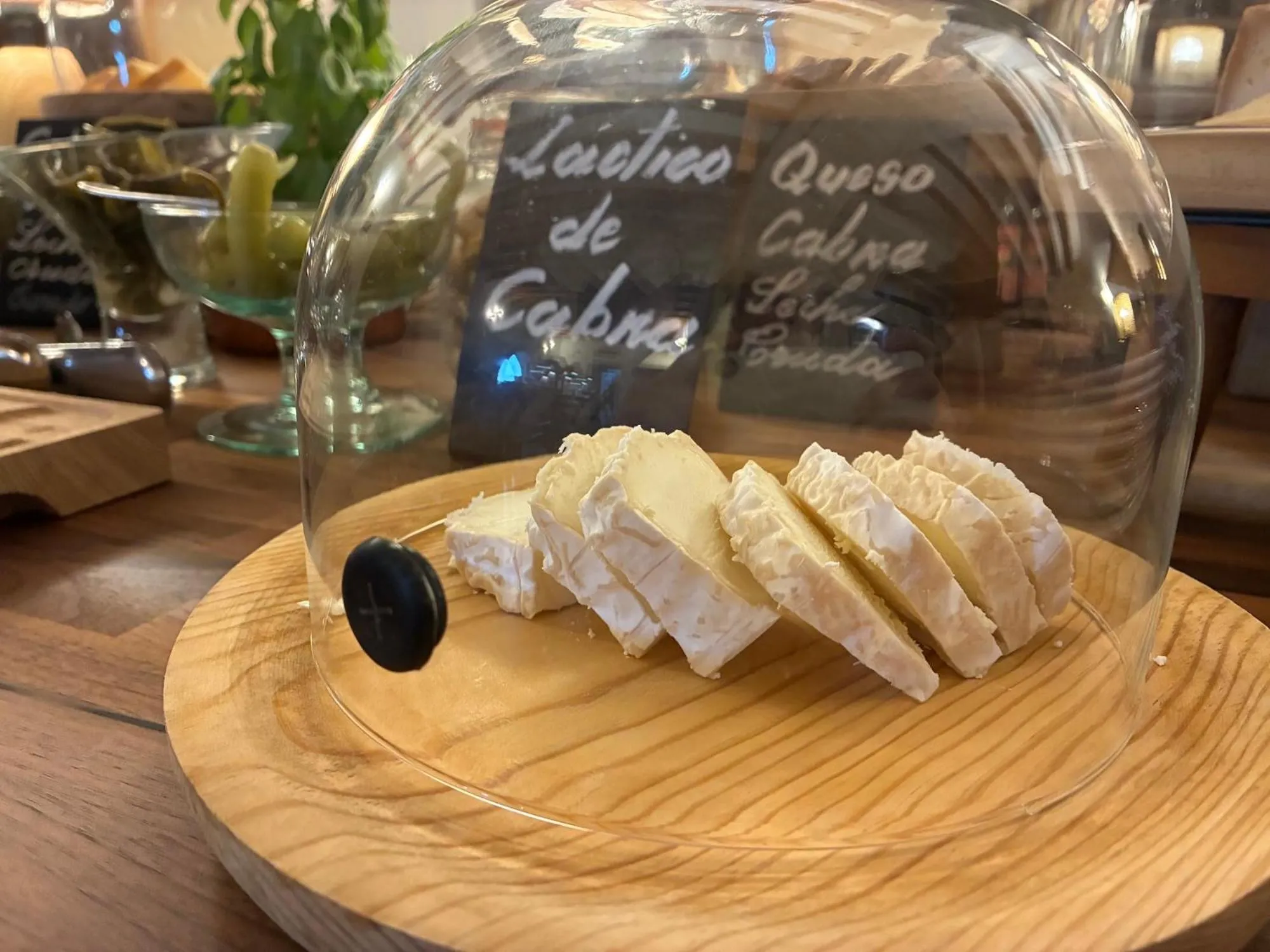 Food and drinks in Finca Hotel Ses Cases Noves