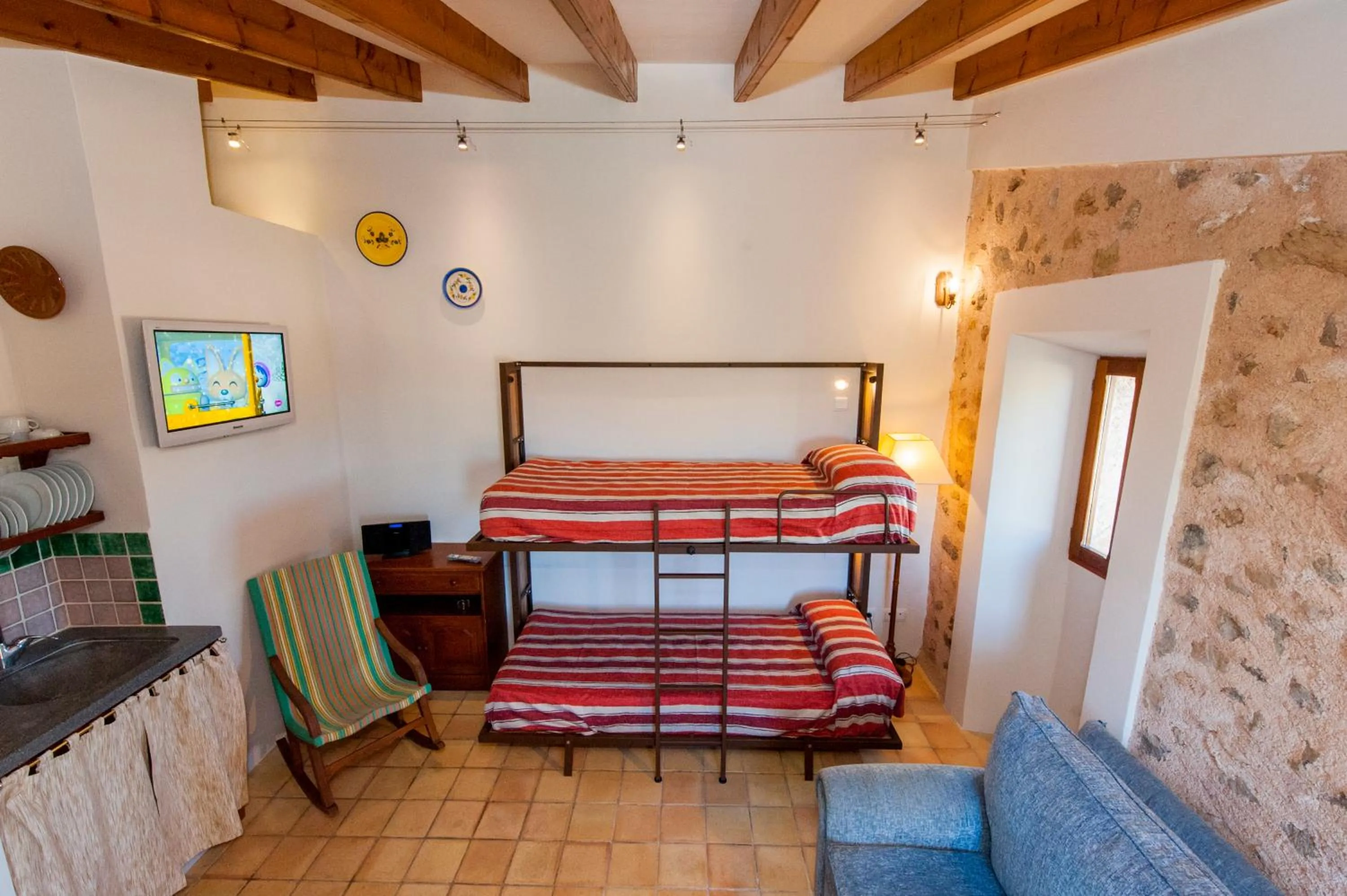 bunk bed, Bed in Finca Hotel Ses Cases Noves