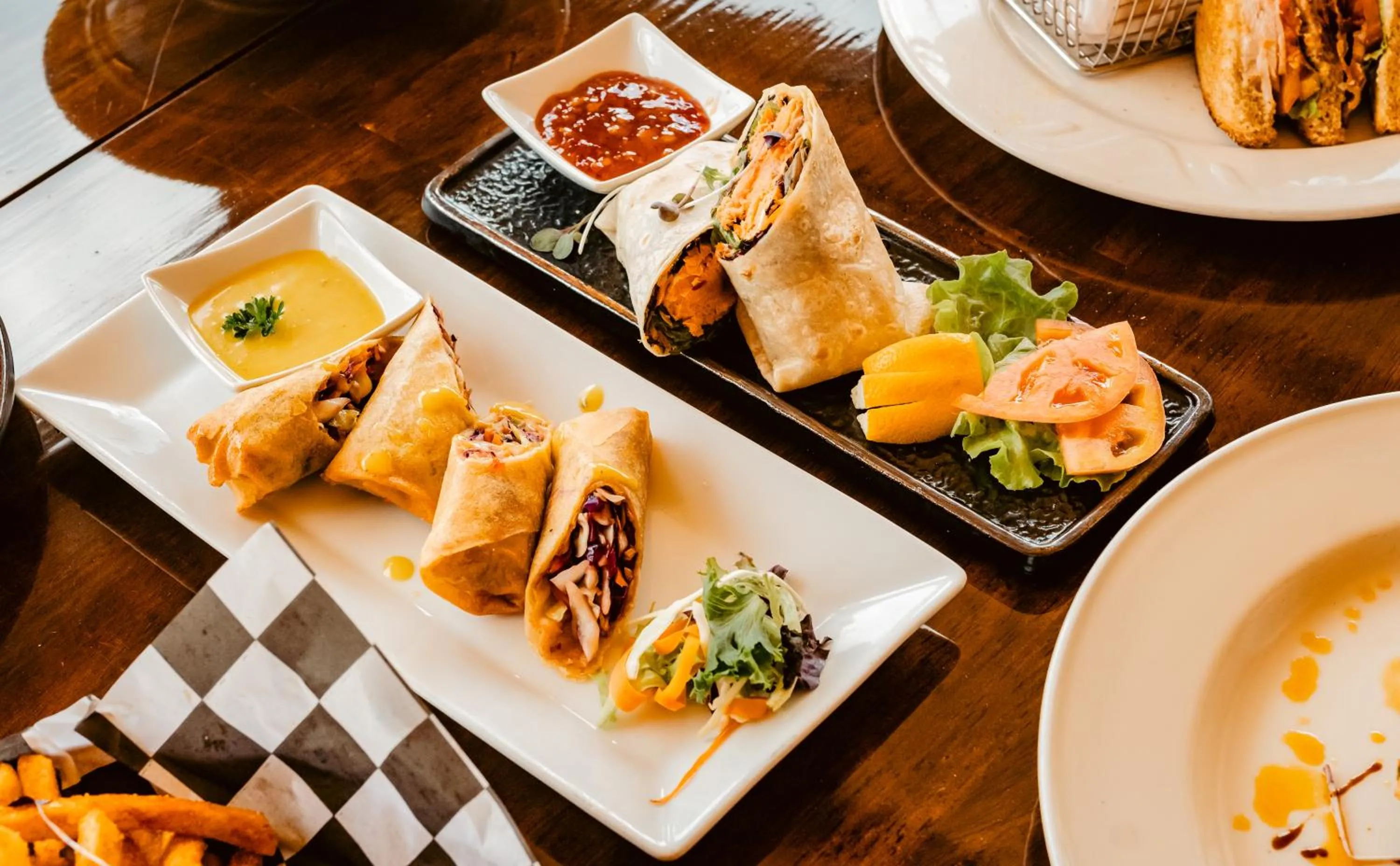 Restaurant/places to eat in Copper and Lumber Store Hotel