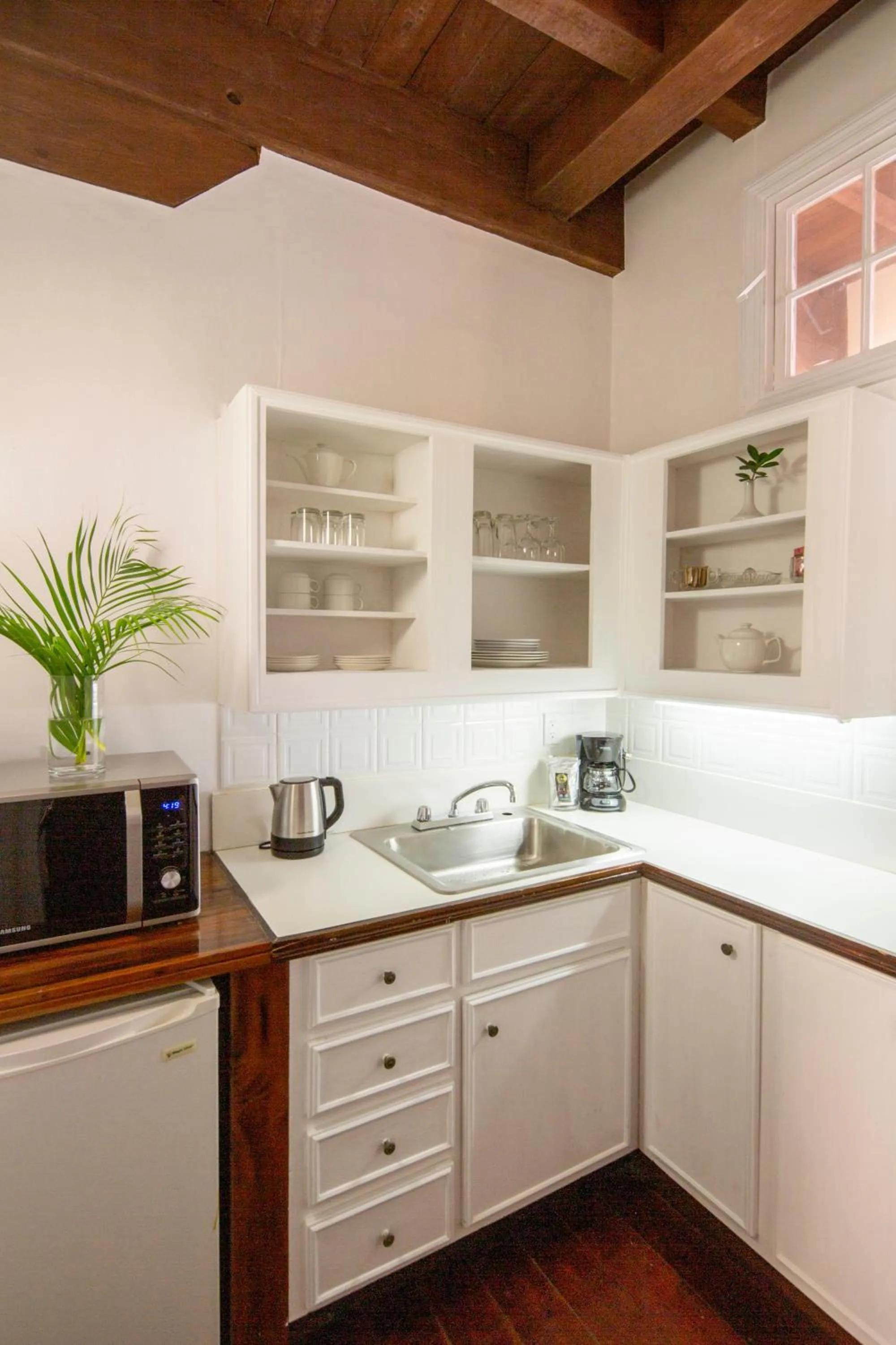 Kitchen or kitchenette in Copper and Lumber Store Hotel