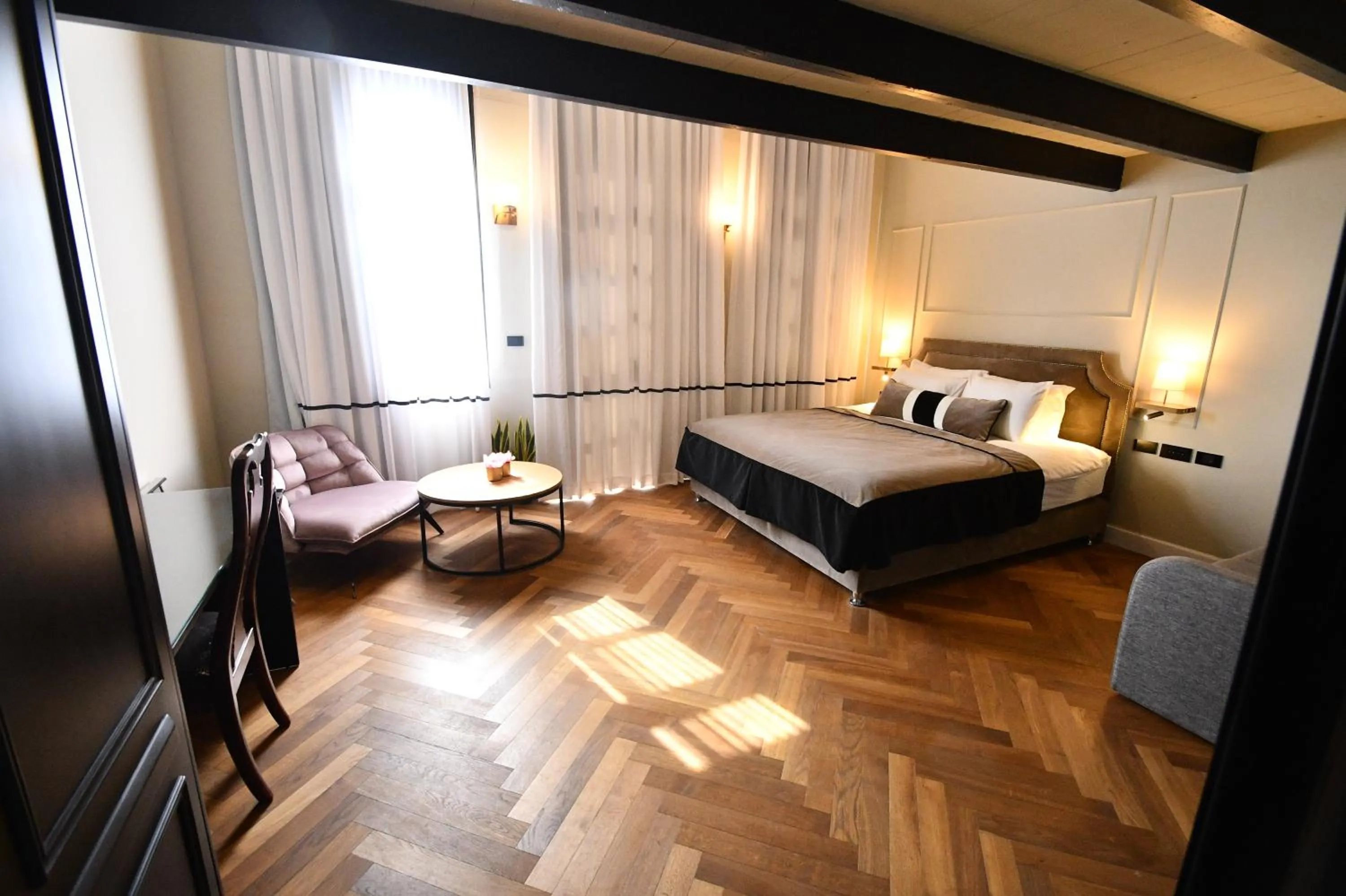 Bed in Jaffo Tel-Aviv King Gallery Boutique Hotel