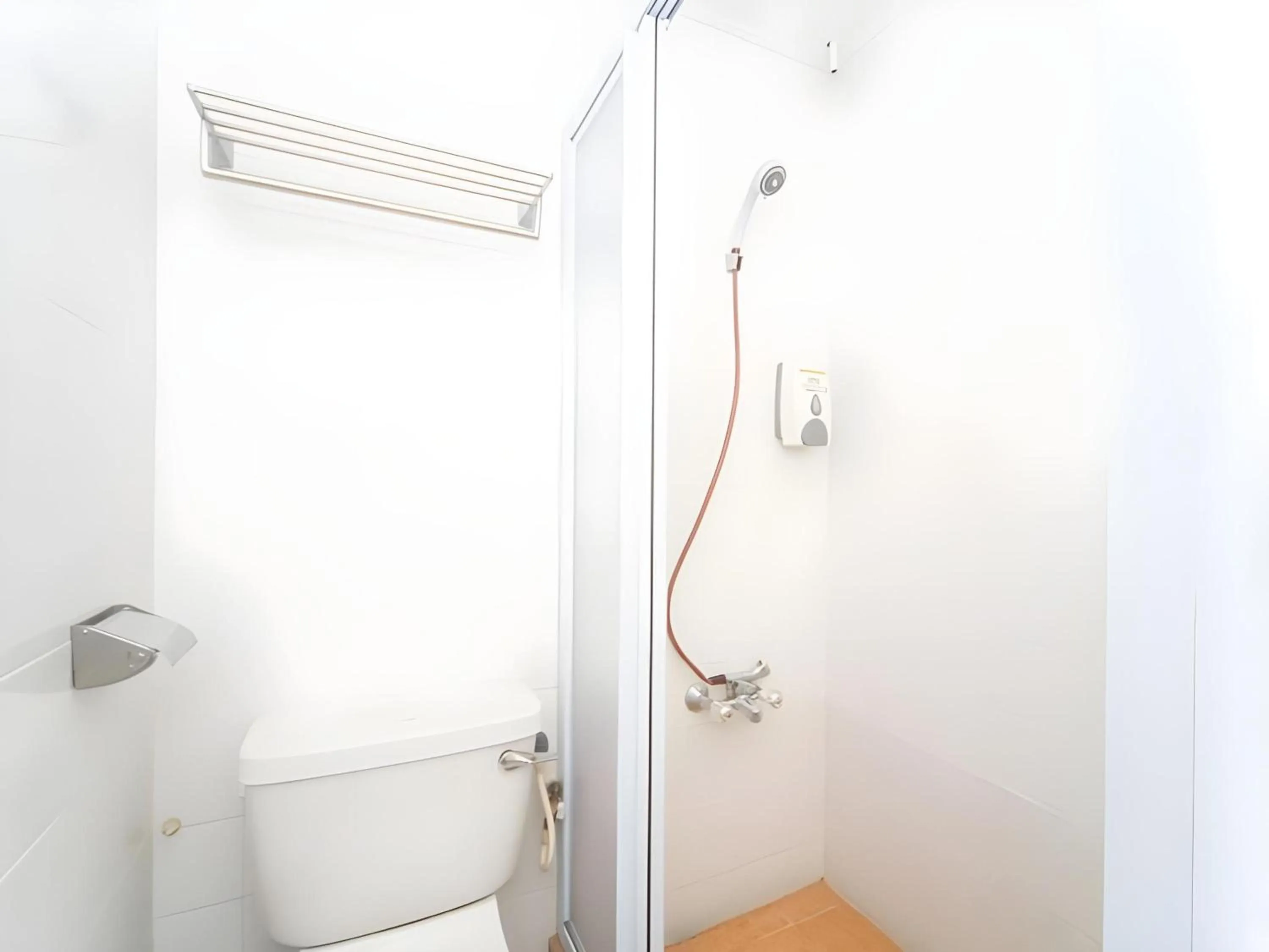 Bathroom in Hotel O Lutana