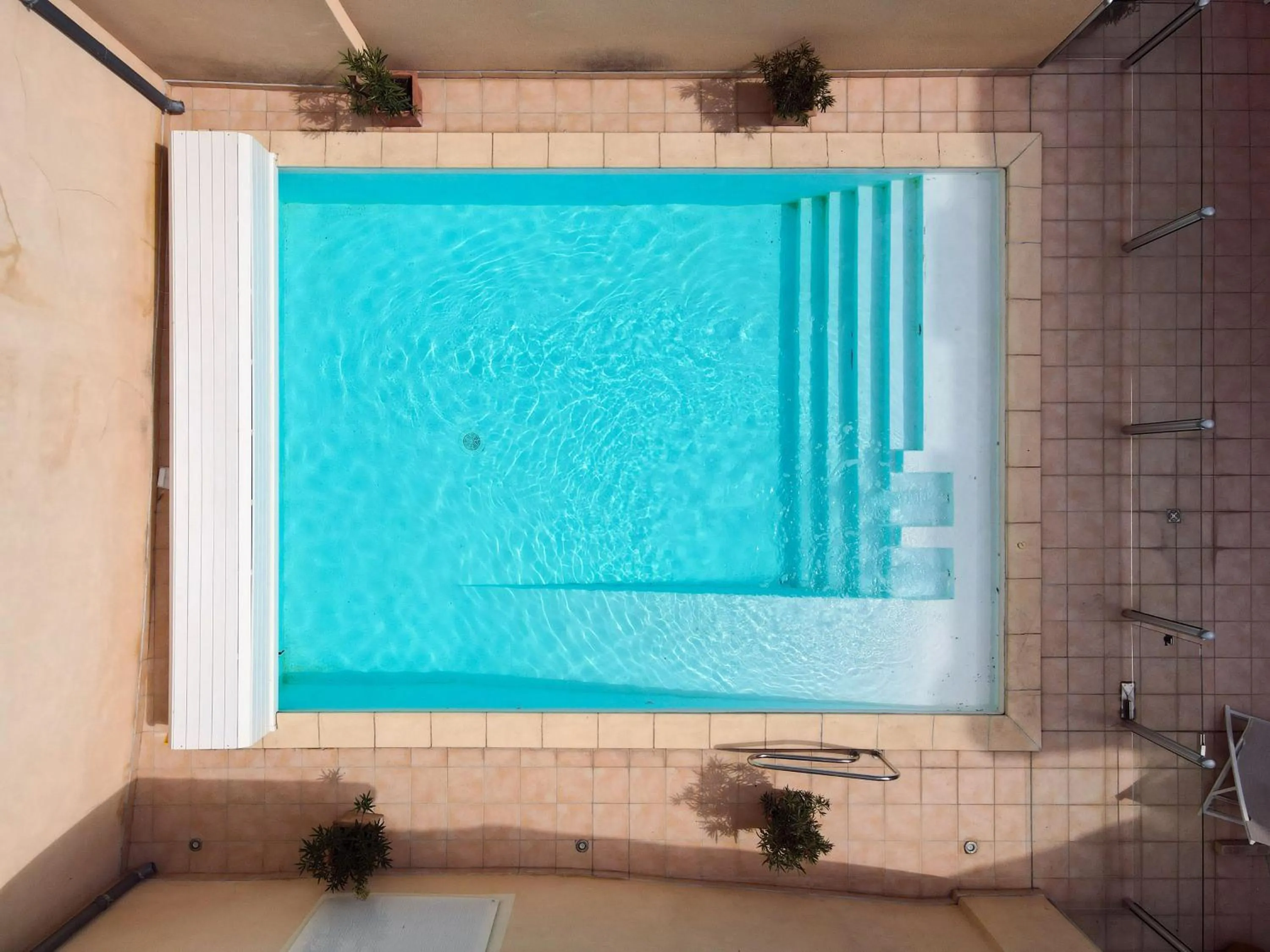 Pool view in Grand Hotel d'Orange, BW Signature Collection