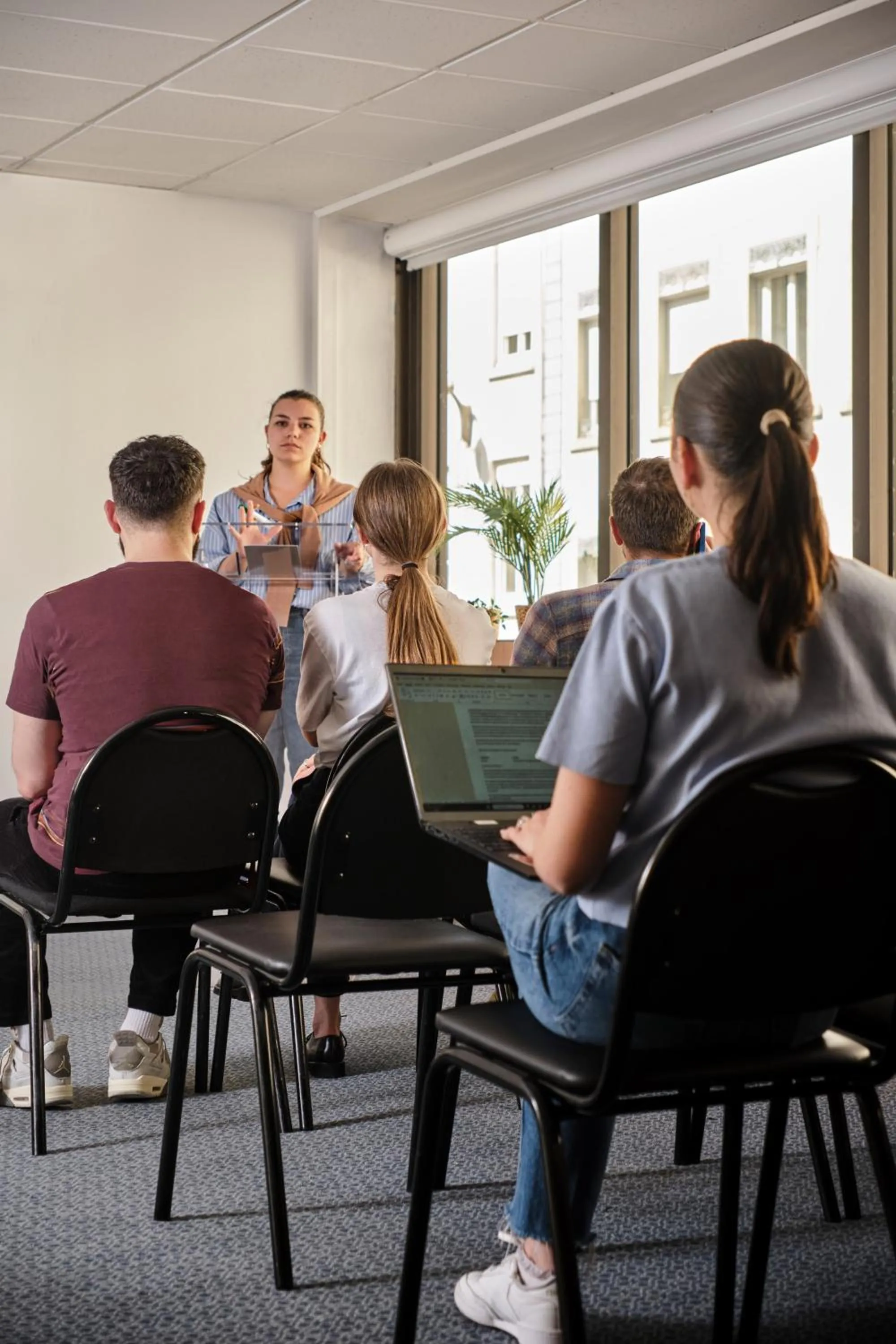 Business facilities in Hôtel Chromatics & Restaurant Hill Club by HappyCulture