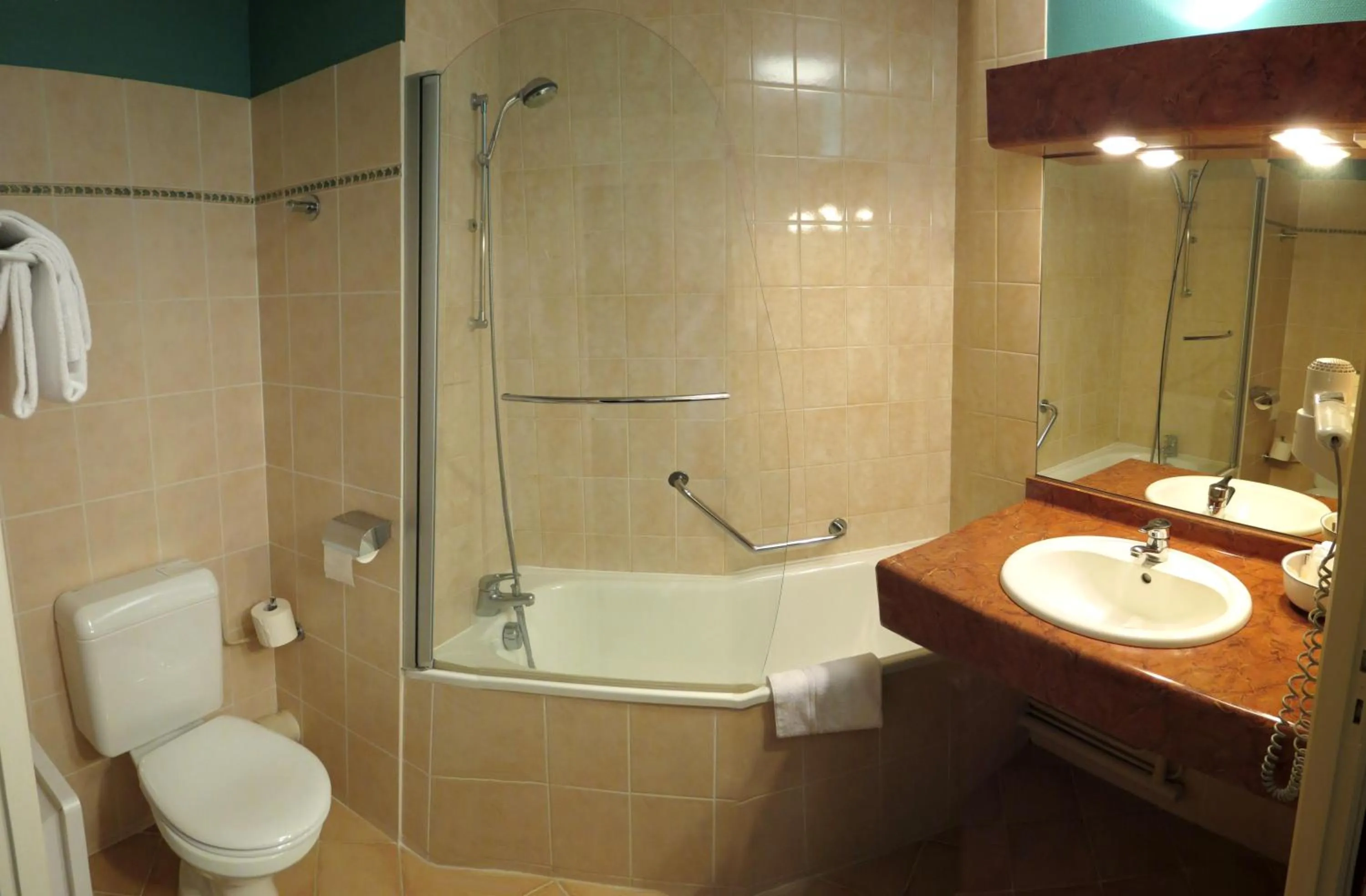 Bathroom in LOGIS - Belle Hôtel, Lille-Ouest