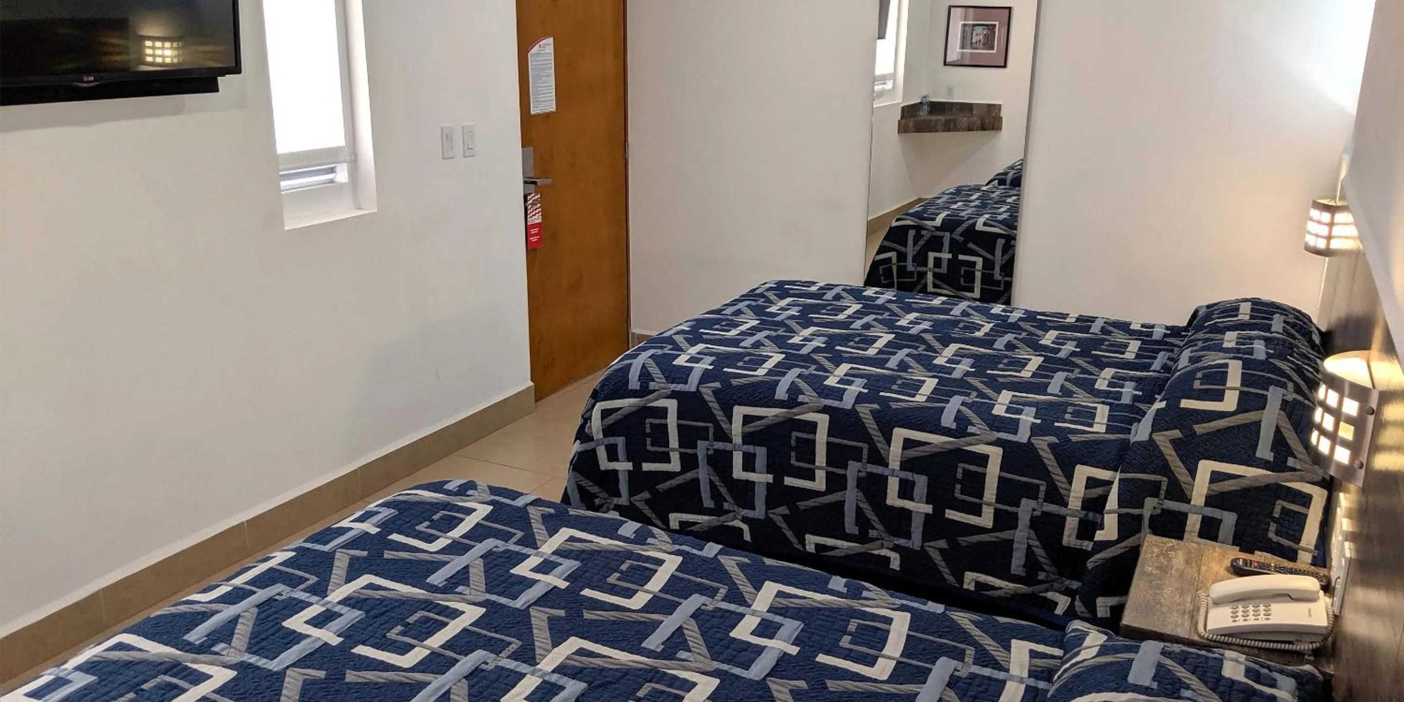 Photo of the whole room, Bed in Opportunity León