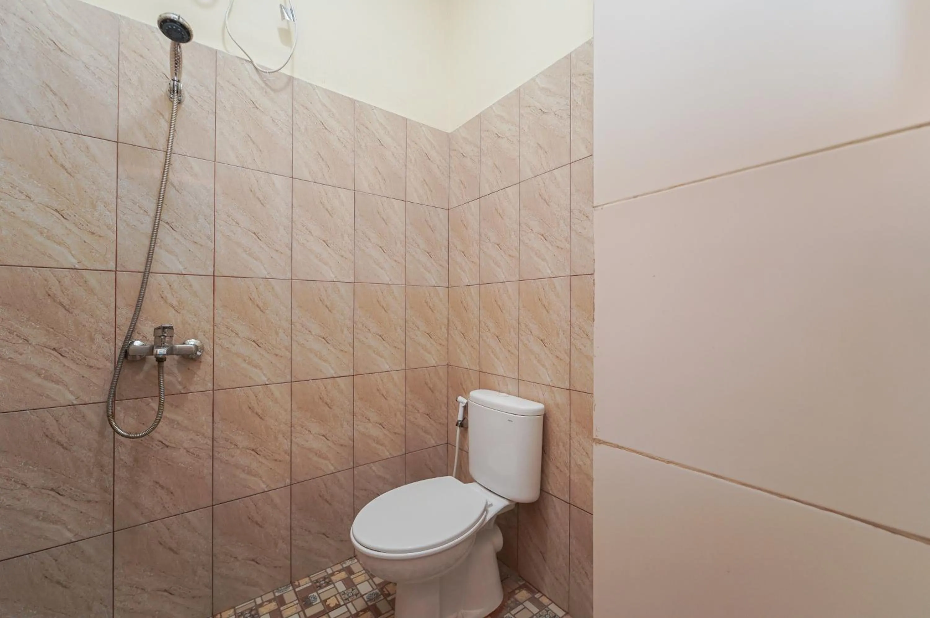 Bathroom in RedDoorz near Universitas YARSI