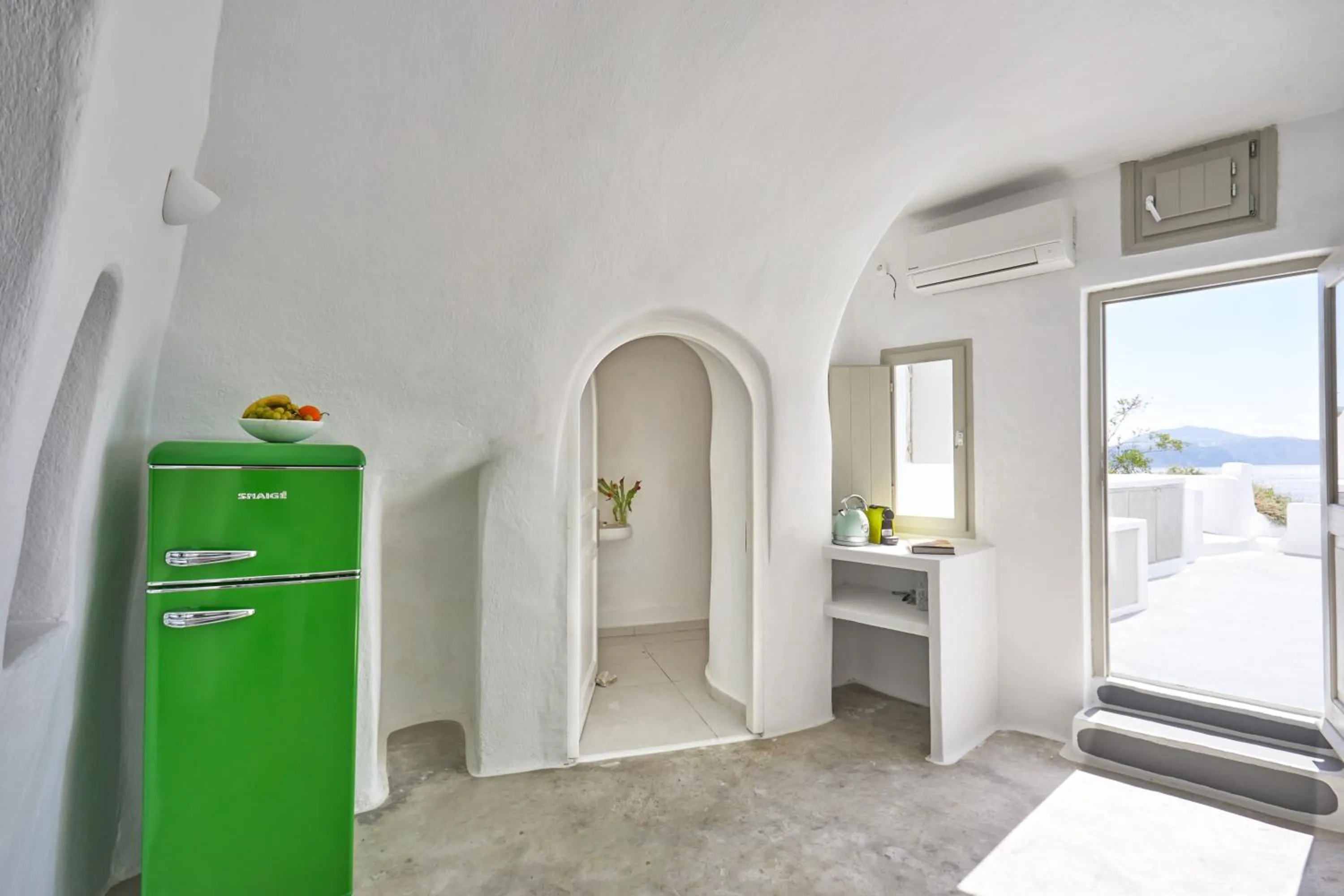 Photo of the whole room in Diamond Luxury Suites Collection