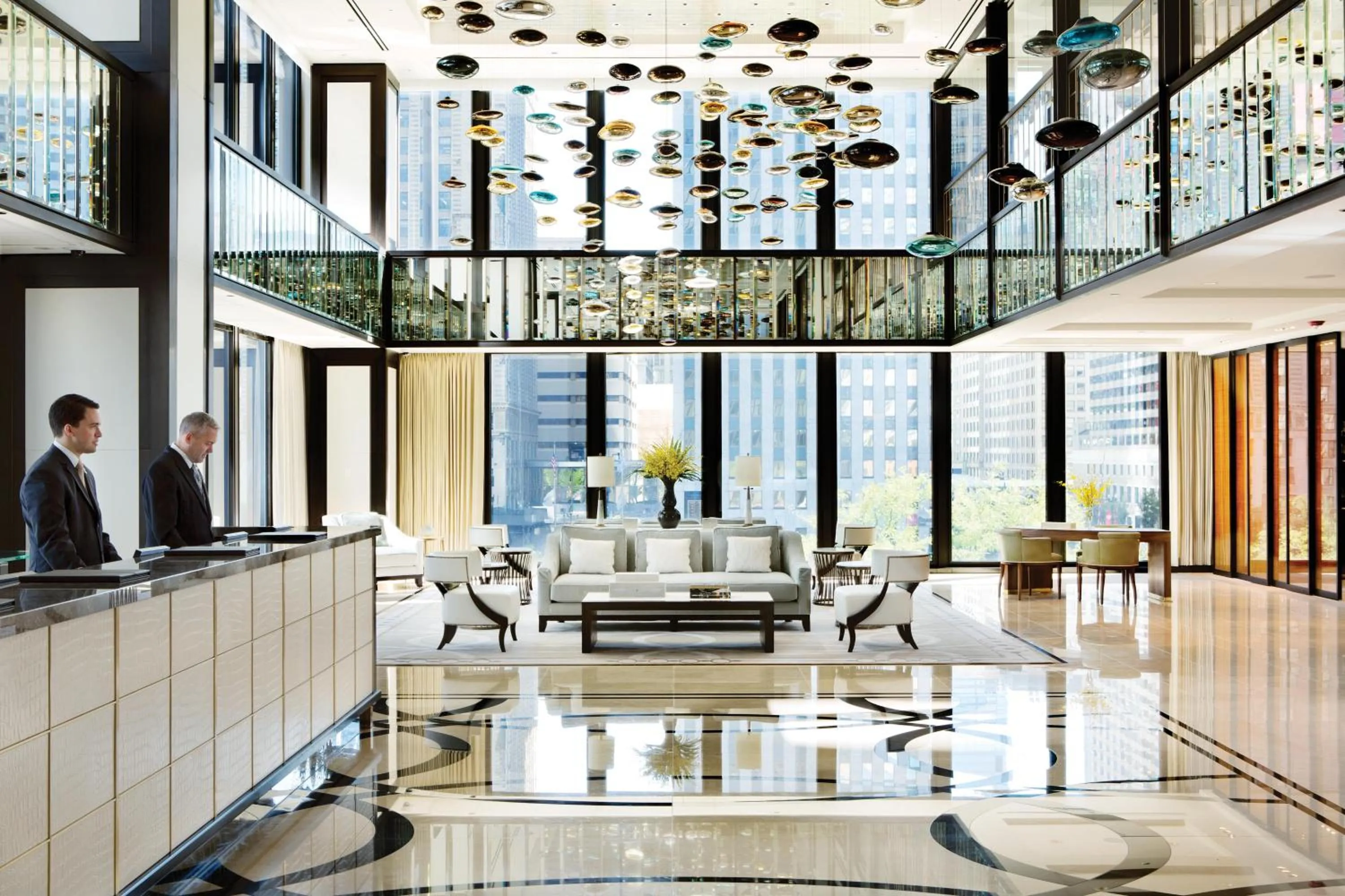 Lobby or reception in The Langham Chicago