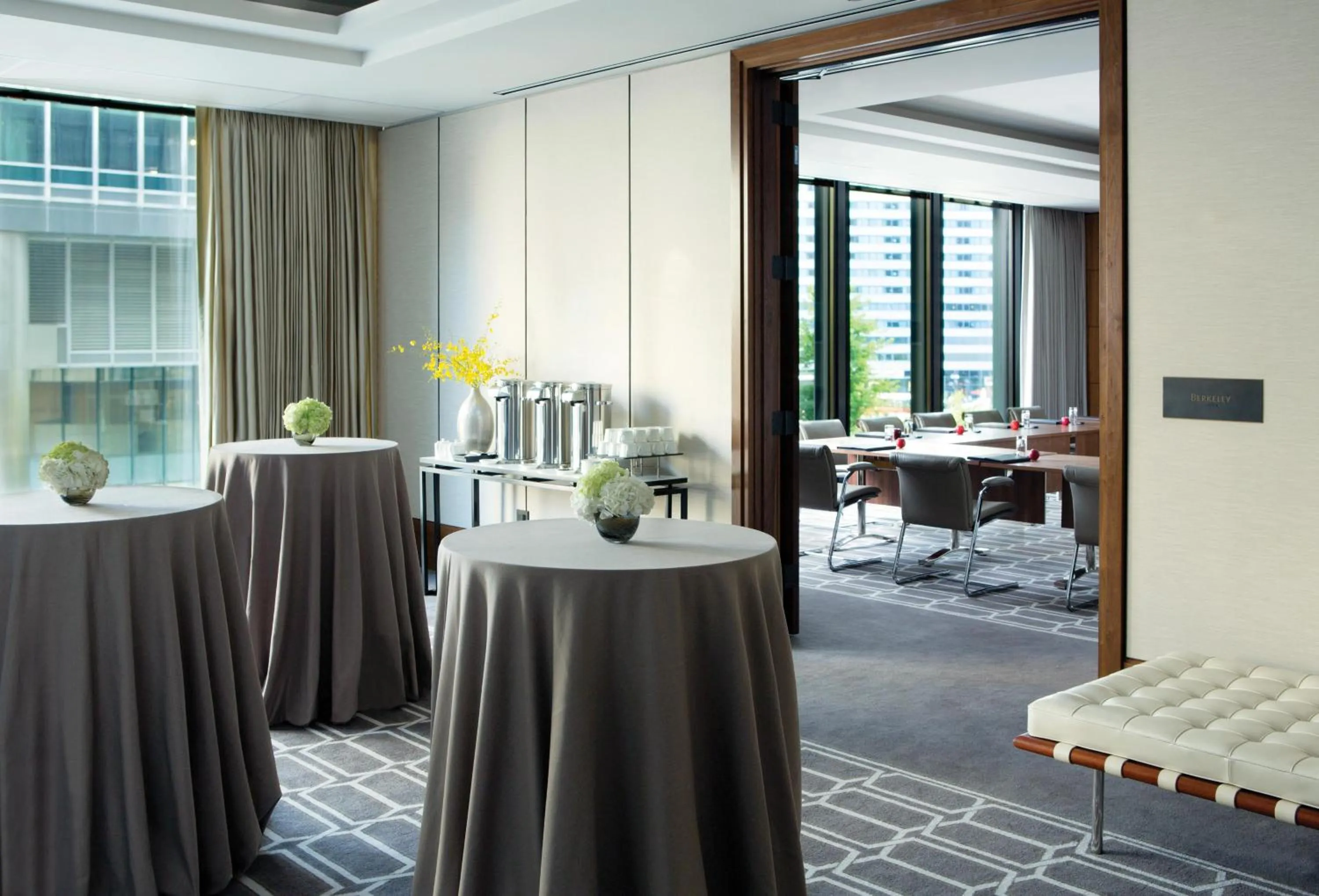 Business facilities in The Langham Chicago
