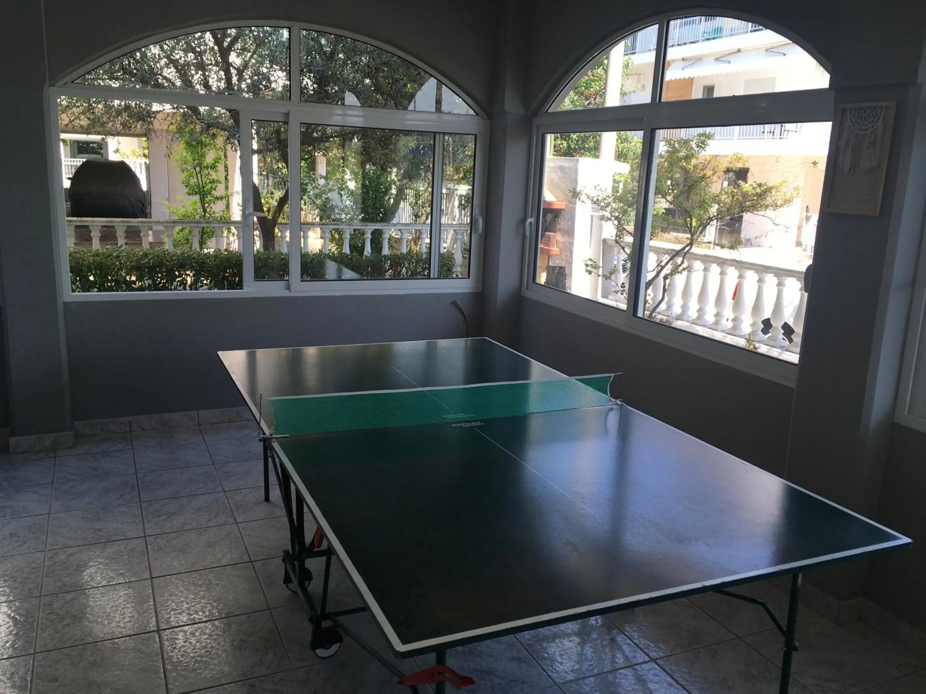 Table tennis in Dionisos Blue