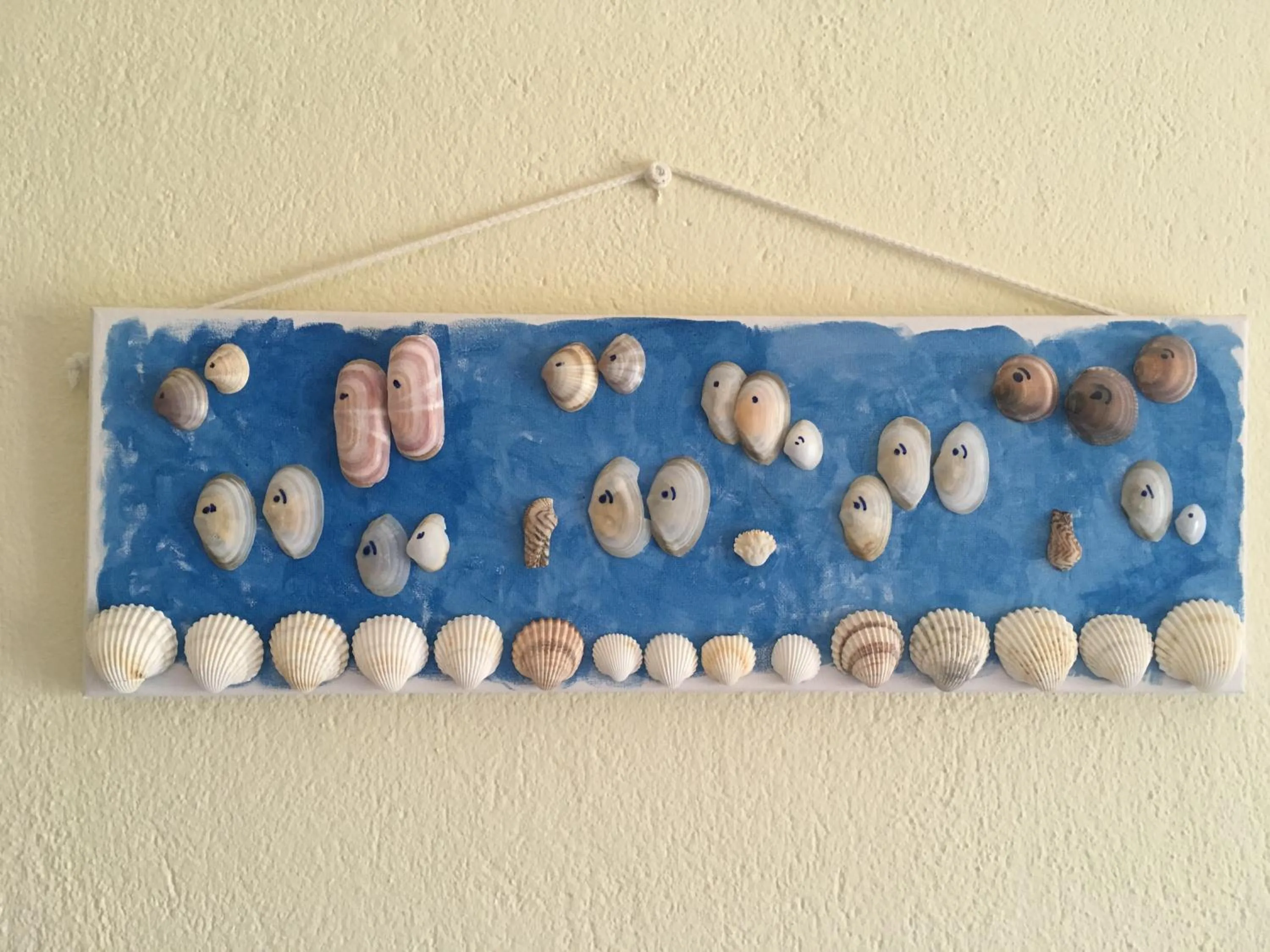 Decorative detail in Dionisos Blue