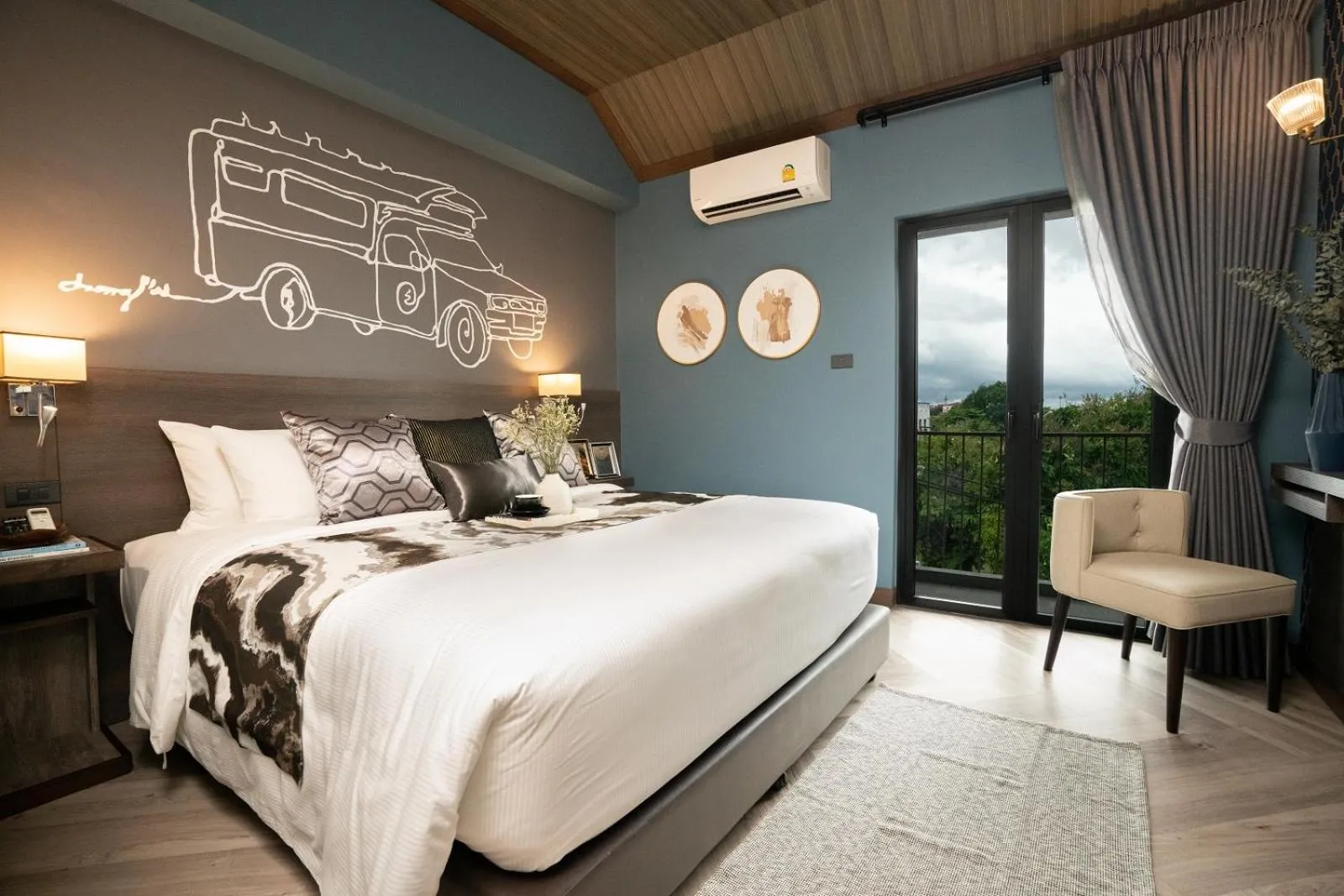 Bed in Sanae' Oldtown Hotel