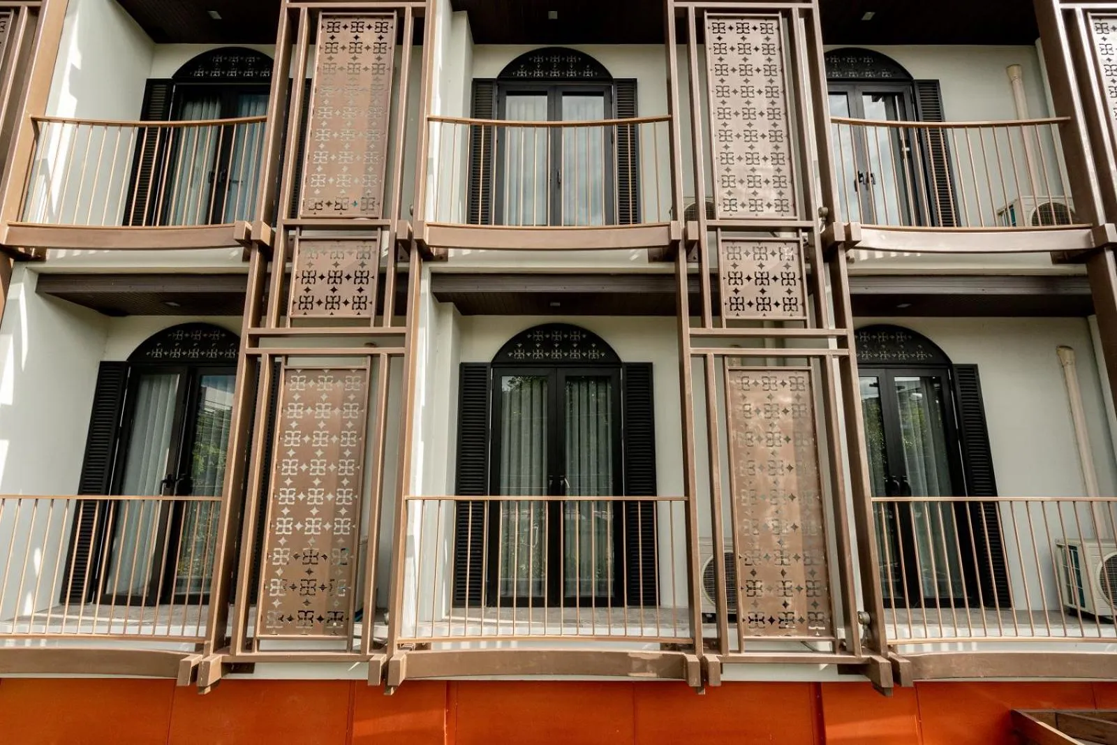 Property building in Sanae' Oldtown Hotel