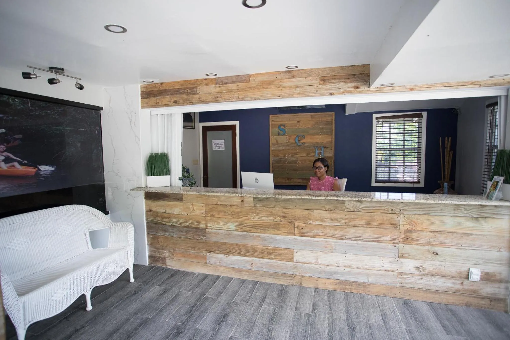 Staff in South Coast Horizon