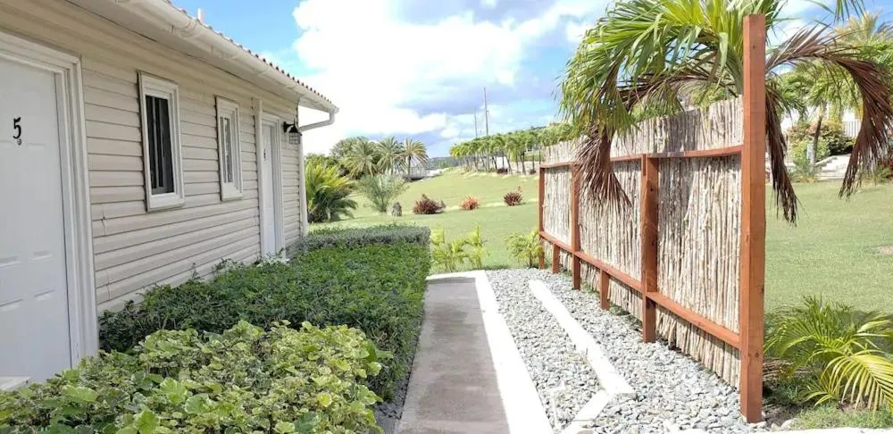 Garden in South Coast Horizon