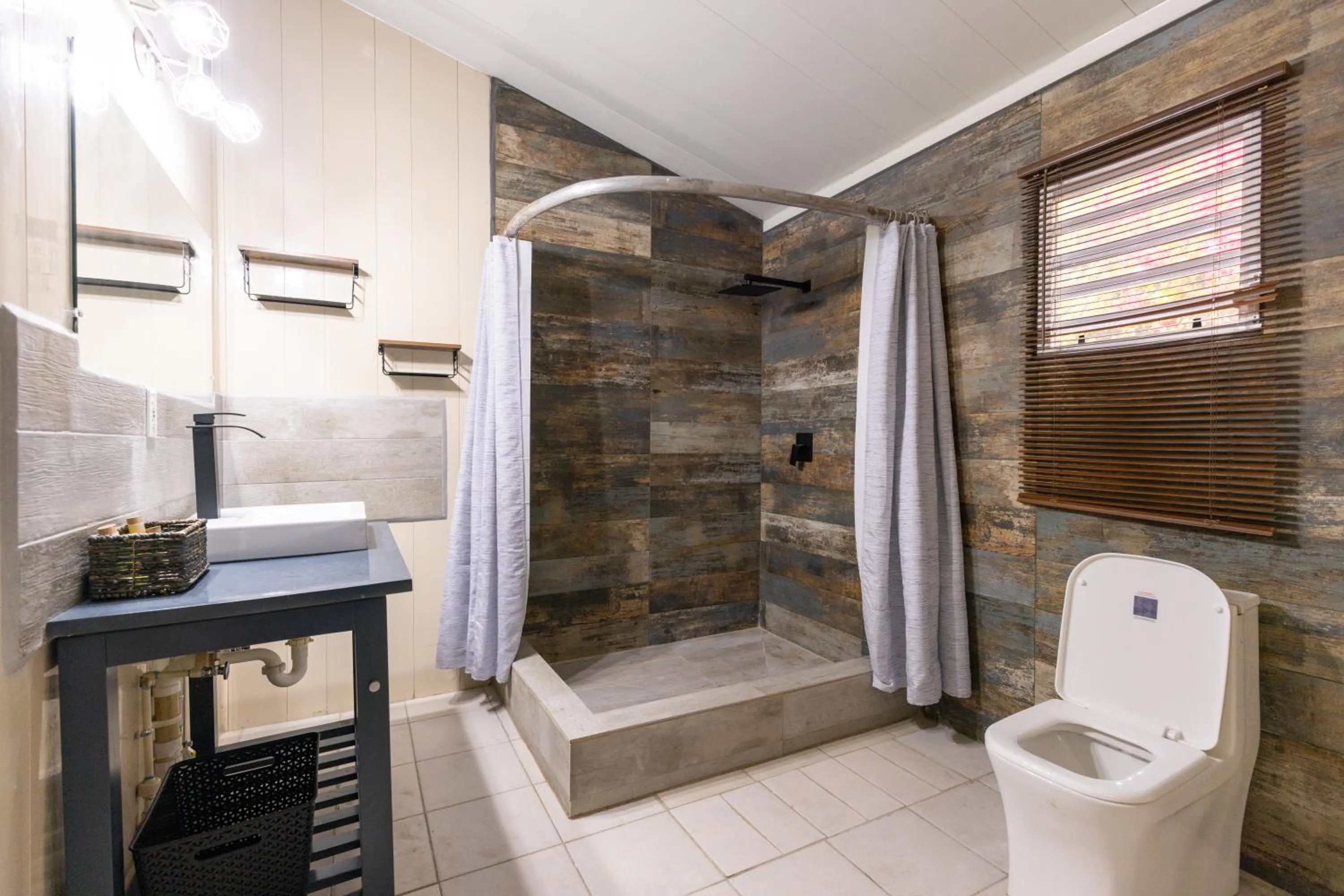 Bathroom in South Coast Horizon