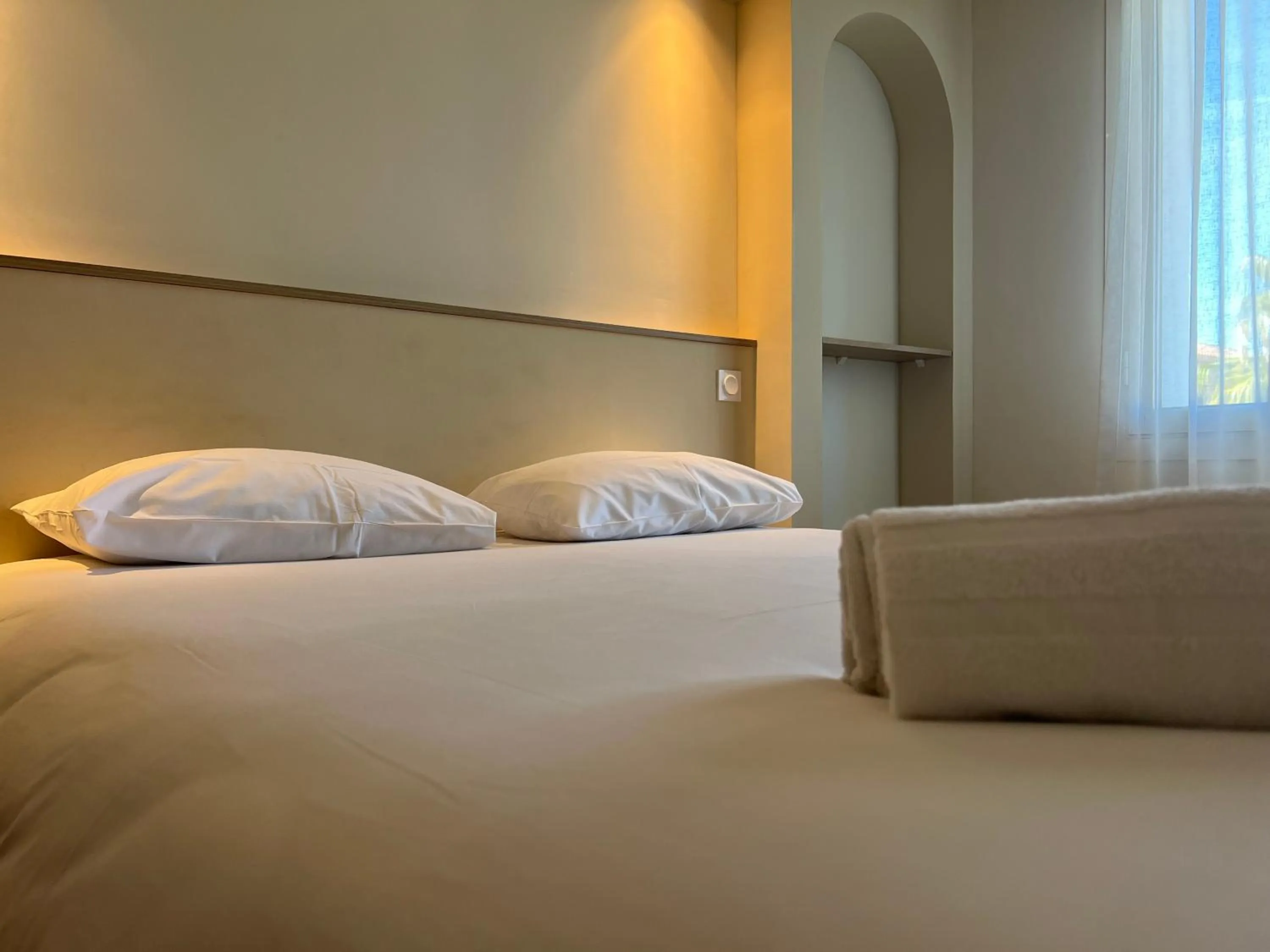 Bed in Adonis Sanary Grand Hôtel des Bains