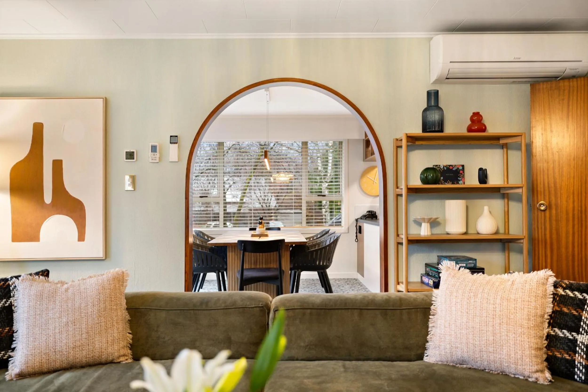 Living room in Arrowtown Motel