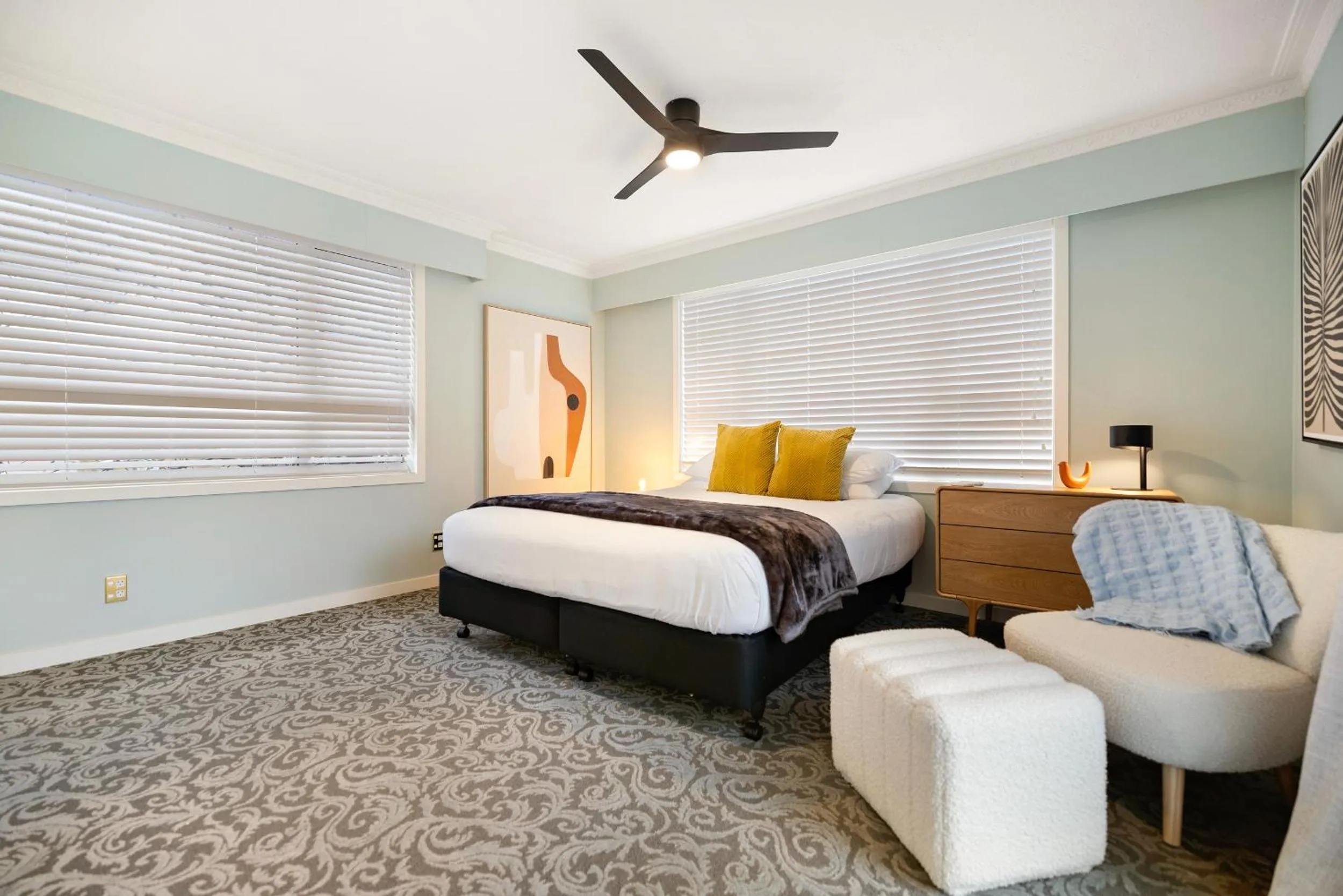 Photo of the whole room, Bed in Arrowtown Motel