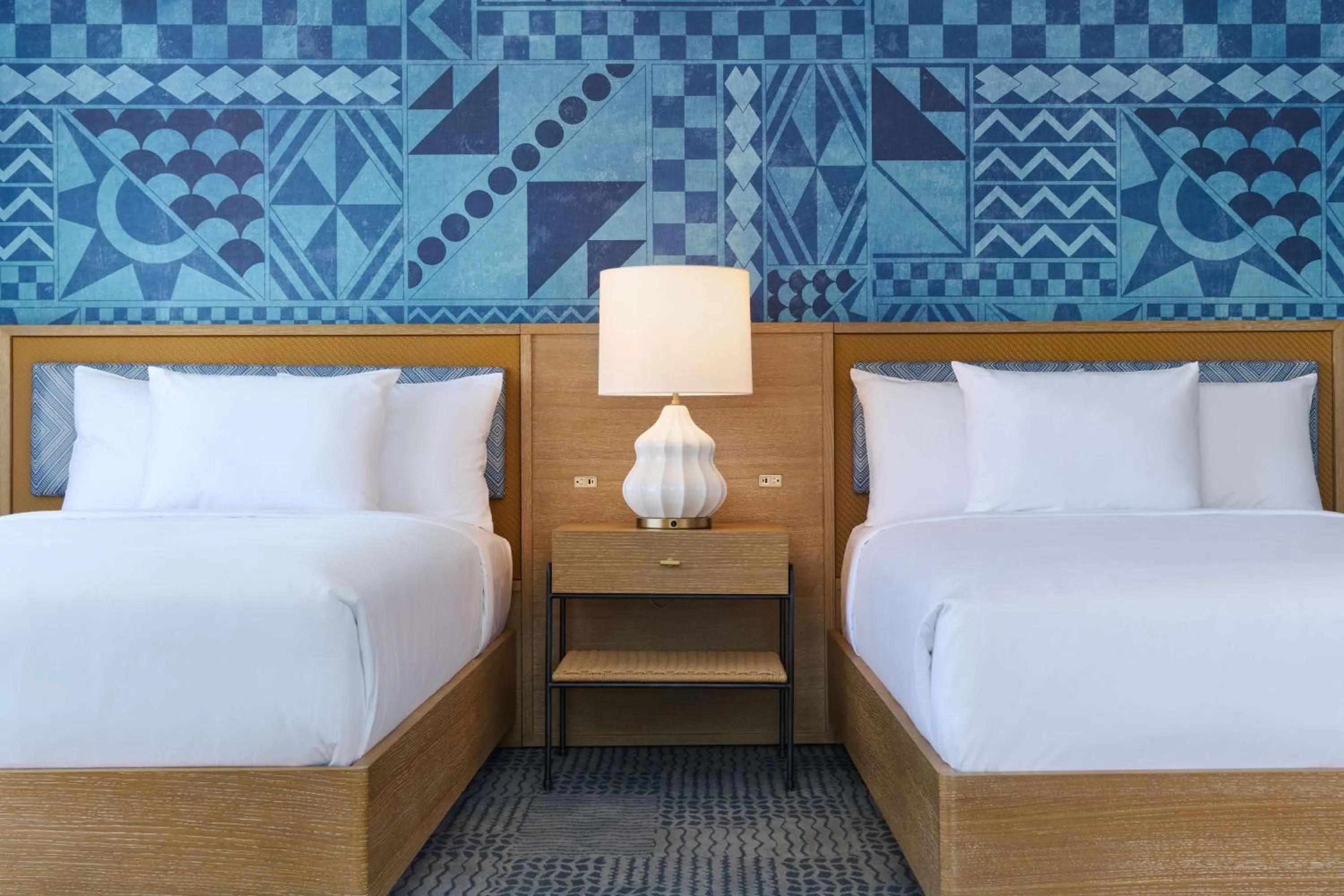 Bedroom, Bed in OUTRIGGER Waikiki Paradise Hotel