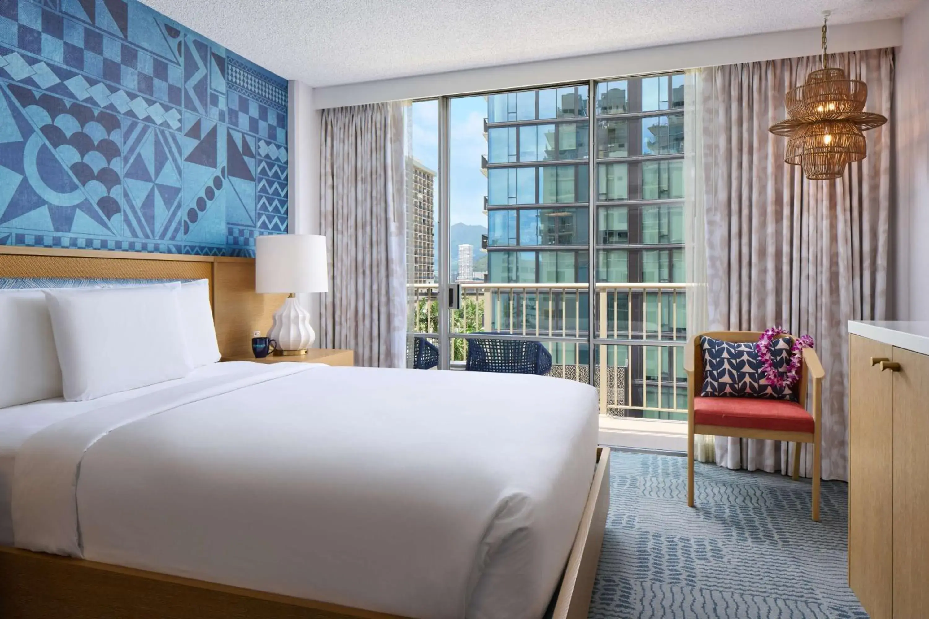 Waikiki View with One Queen Bed in OUTRIGGER Waikiki Paradise Hotel Waikiki View with One Queen Bed in OUTRIGGER Waikiki Paradise Hotel