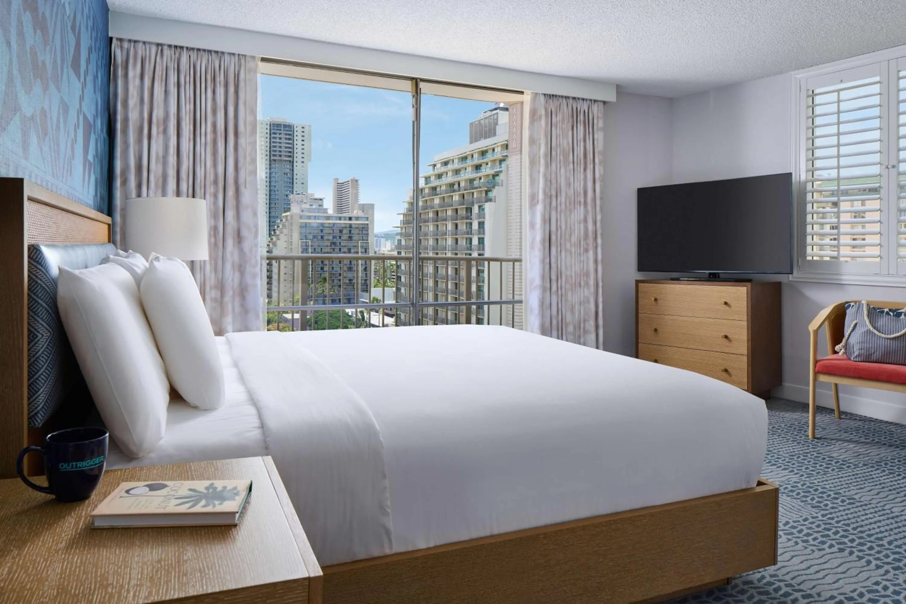 Photo of the whole room, Bed in OUTRIGGER Waikiki Paradise Hotel