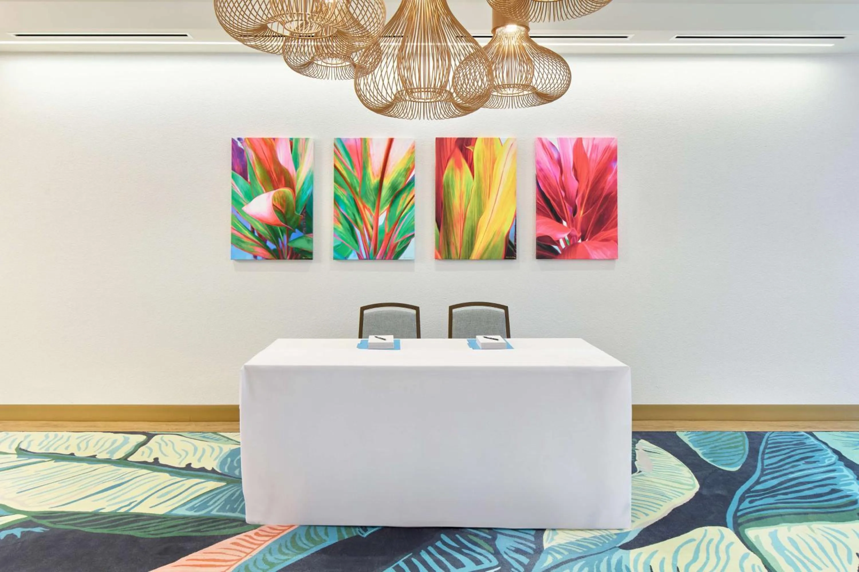 Meeting/conference room in OUTRIGGER Waikiki Paradise Hotel