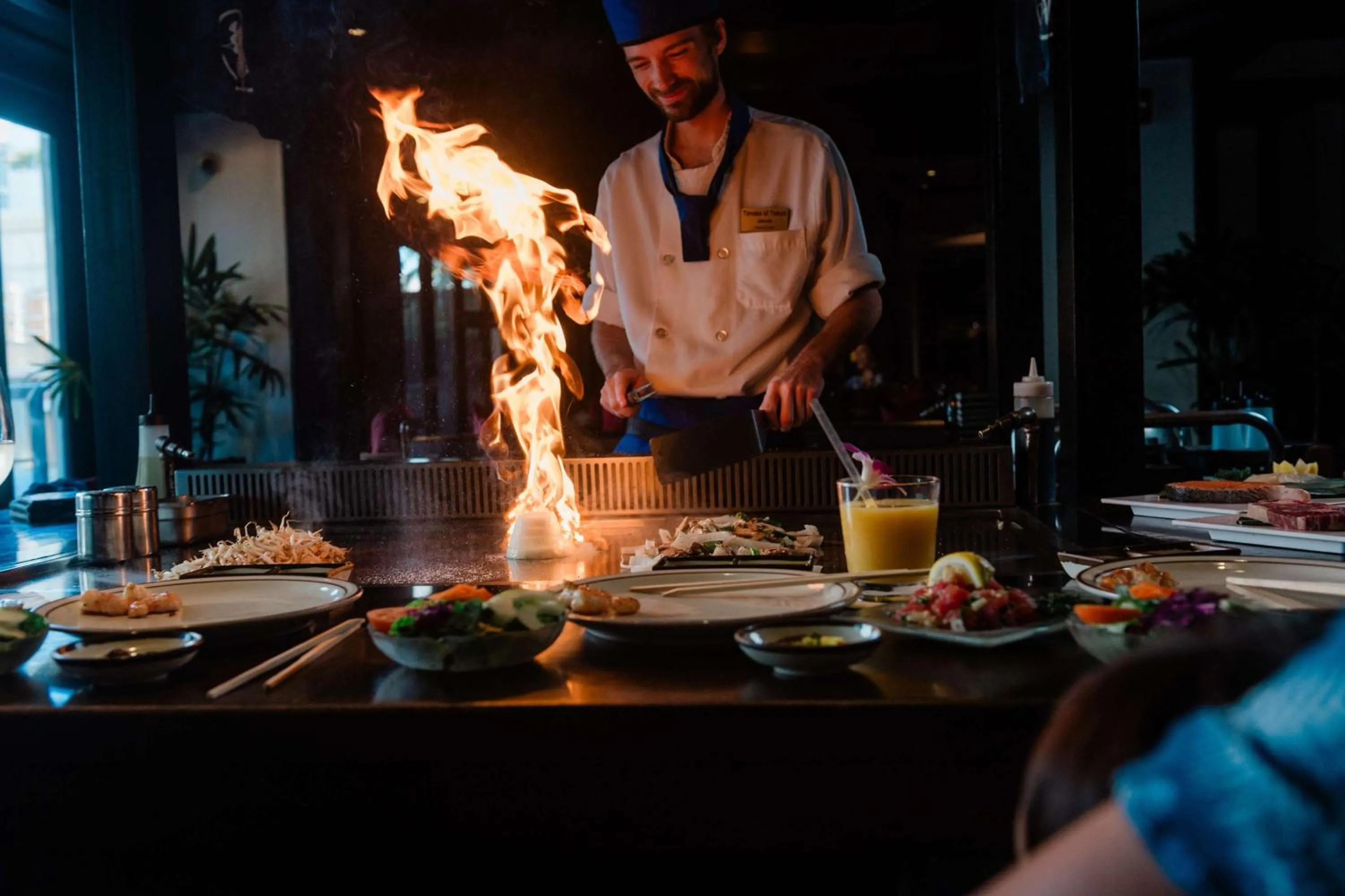 Restaurant/places to eat in OUTRIGGER Waikiki Paradise Hotel