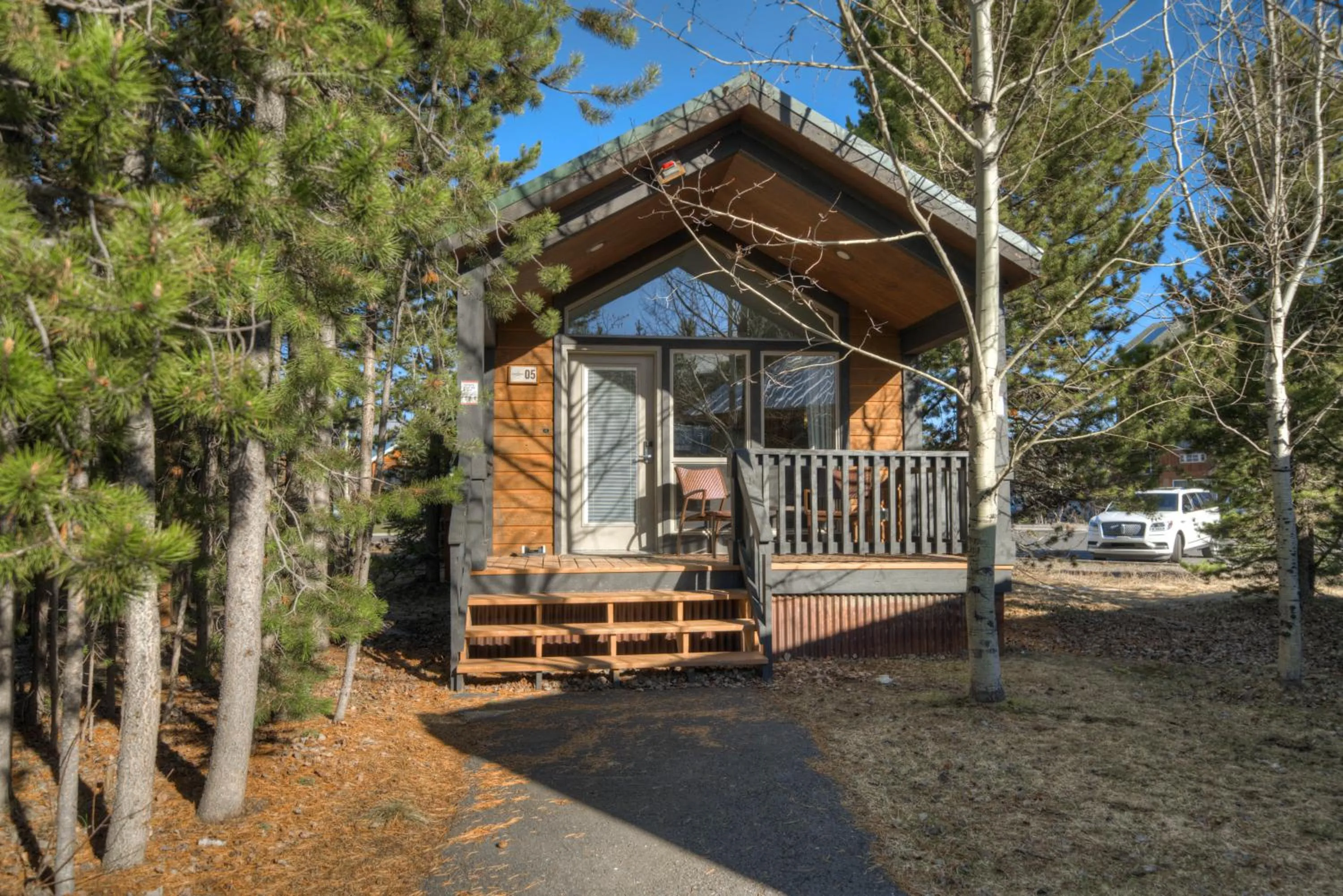 Property building in Explorer Cabins at Yellowstone