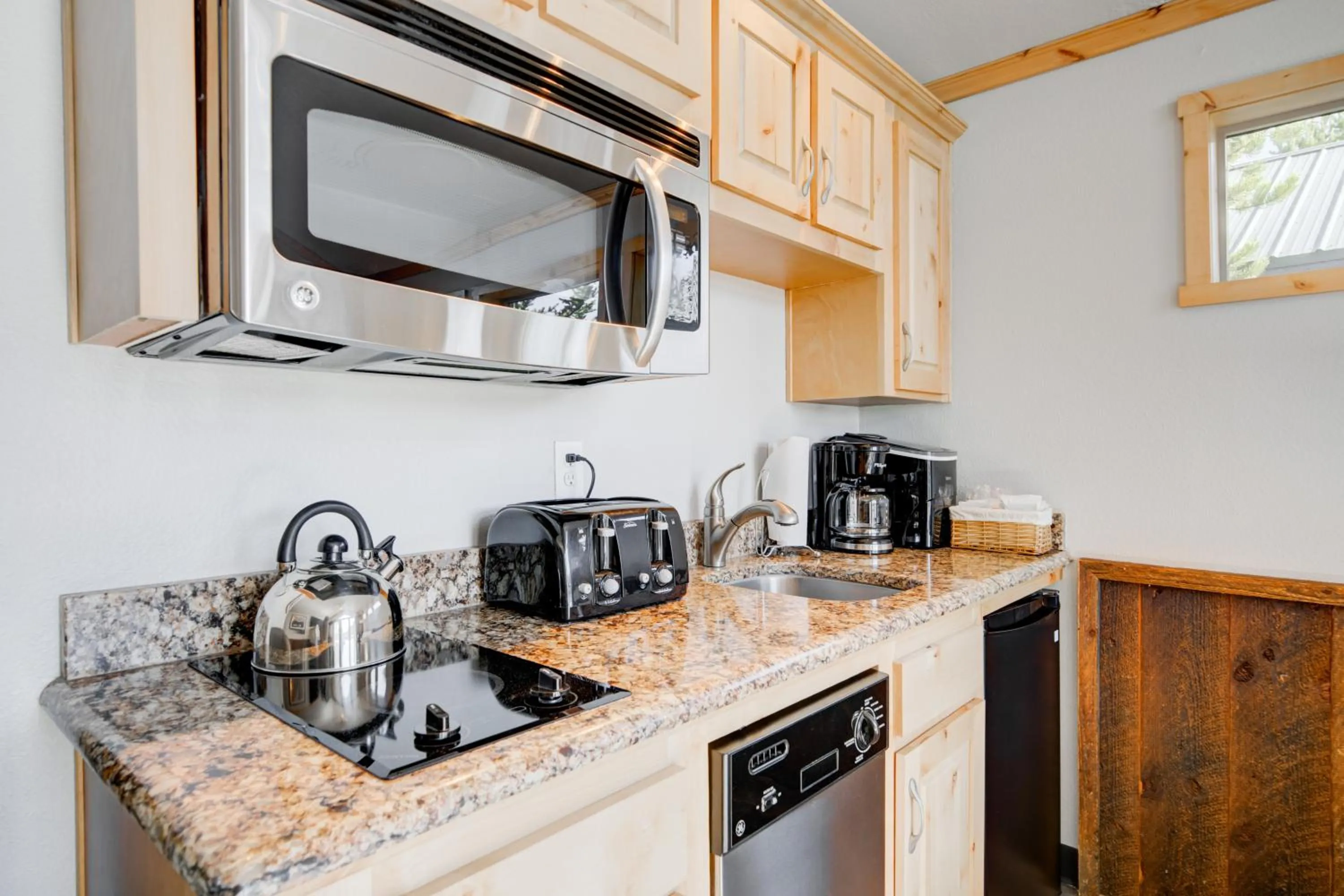 Coffee/tea facilities in Explorer Cabins at Yellowstone