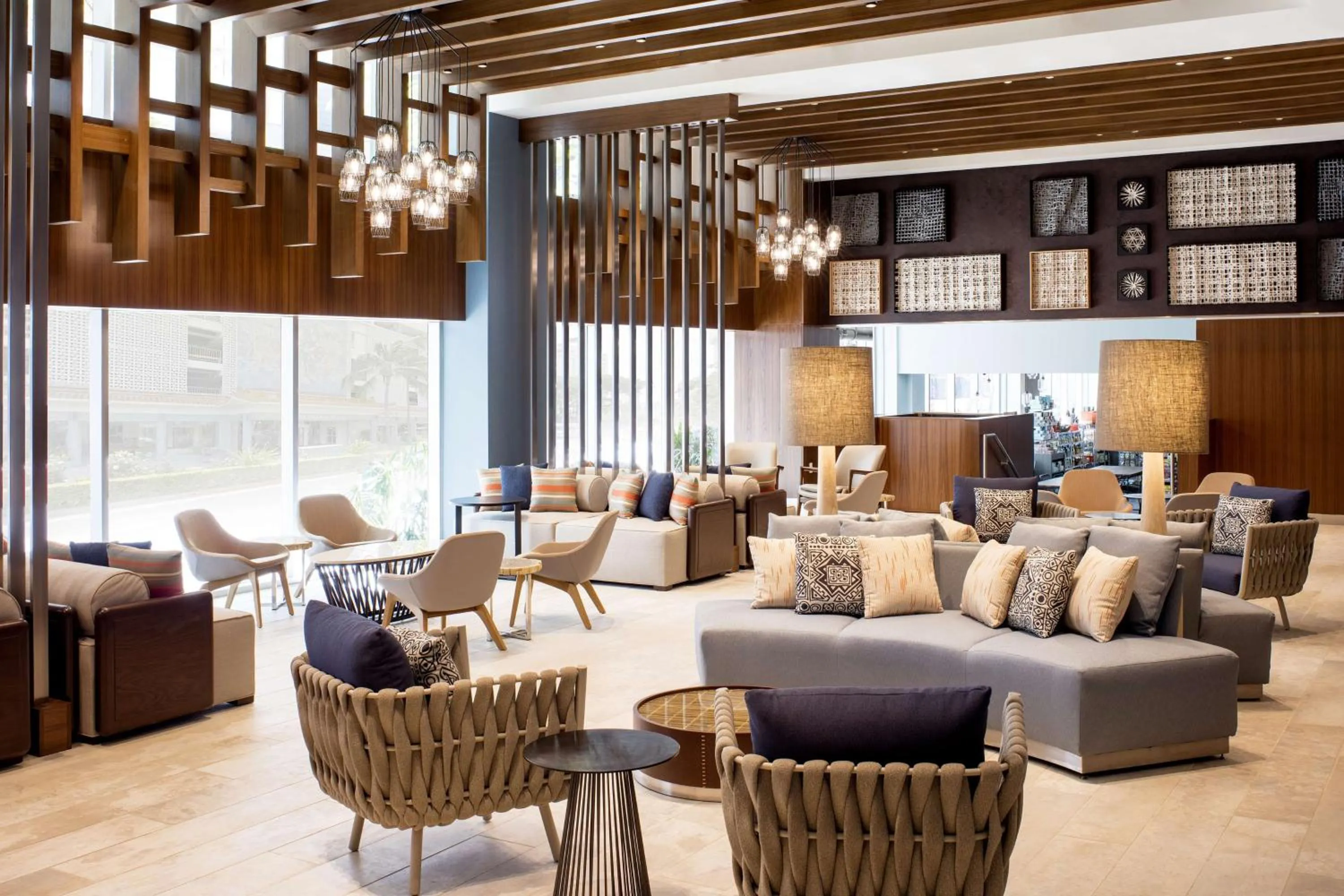 Lobby or reception in Hilton Garden Inn Waikiki Beach