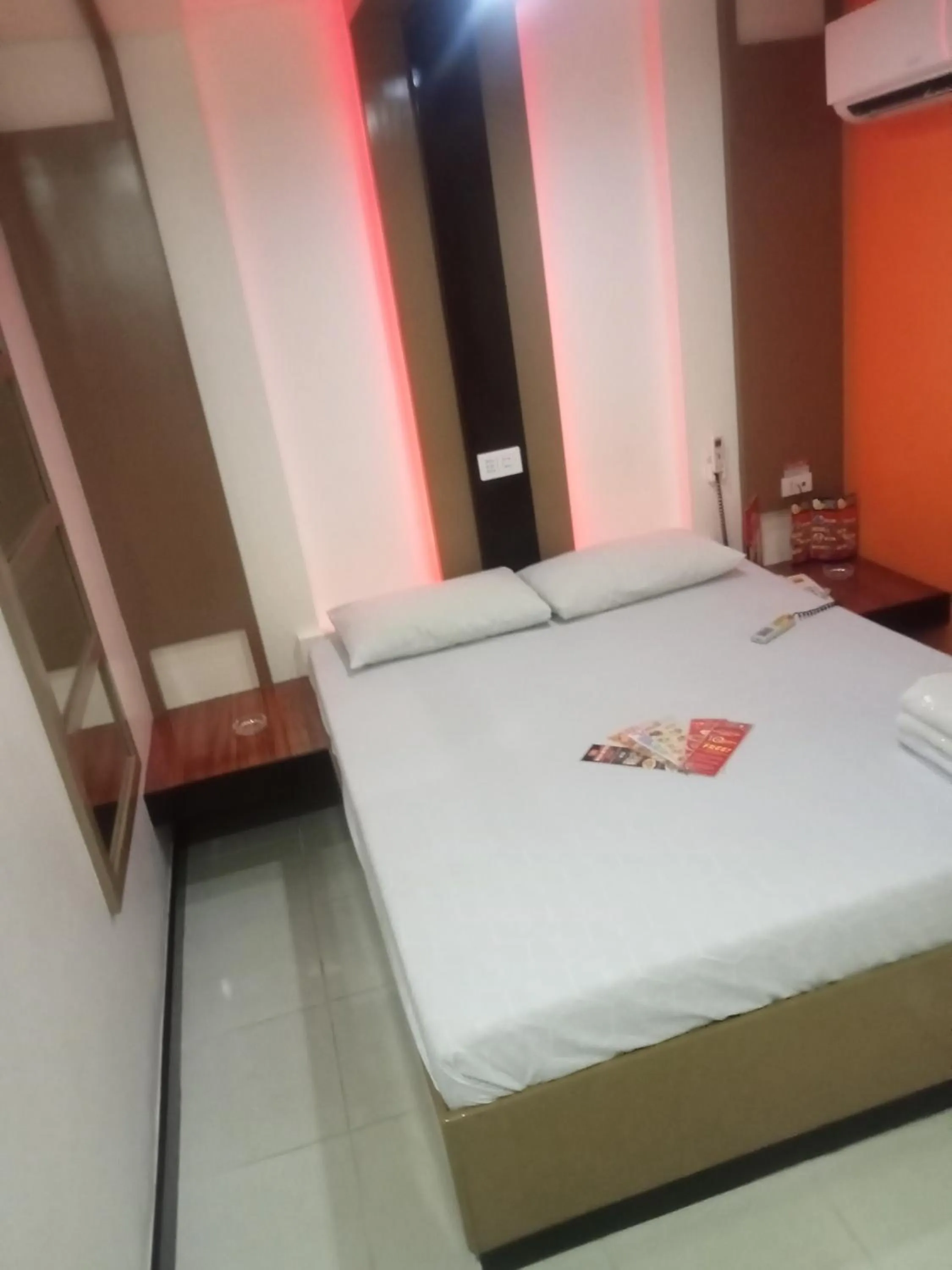 Bed in Hotel Sogo Cabanatuan
