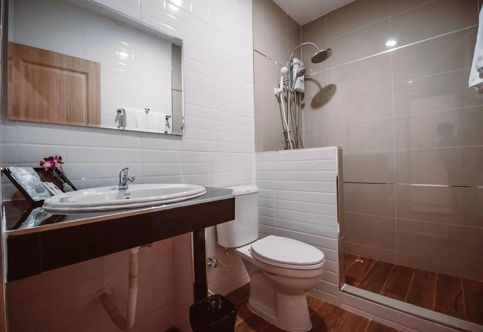 Bathroom in Tripletreesvillage