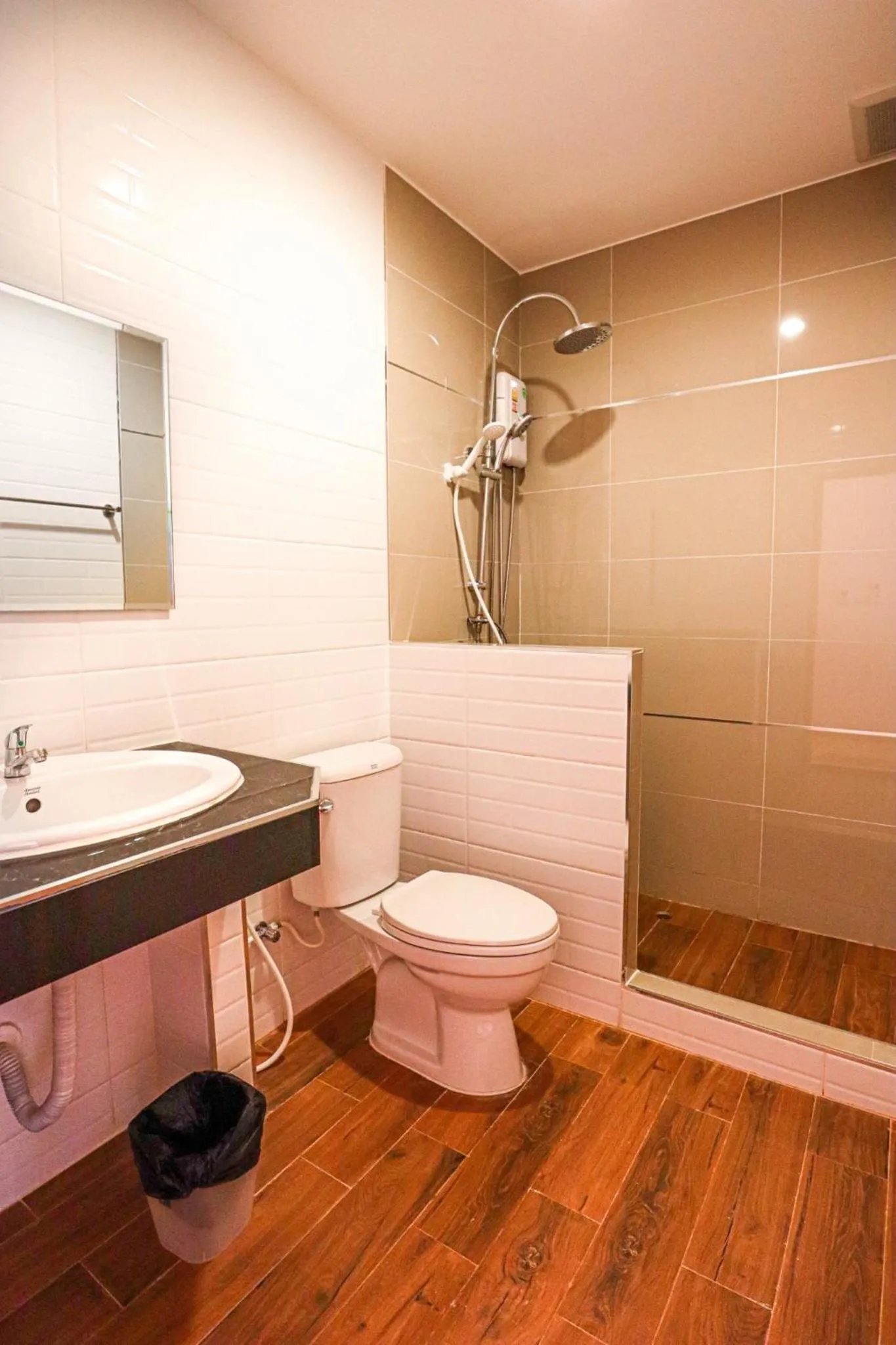 Bathroom in Tripletreesvillage