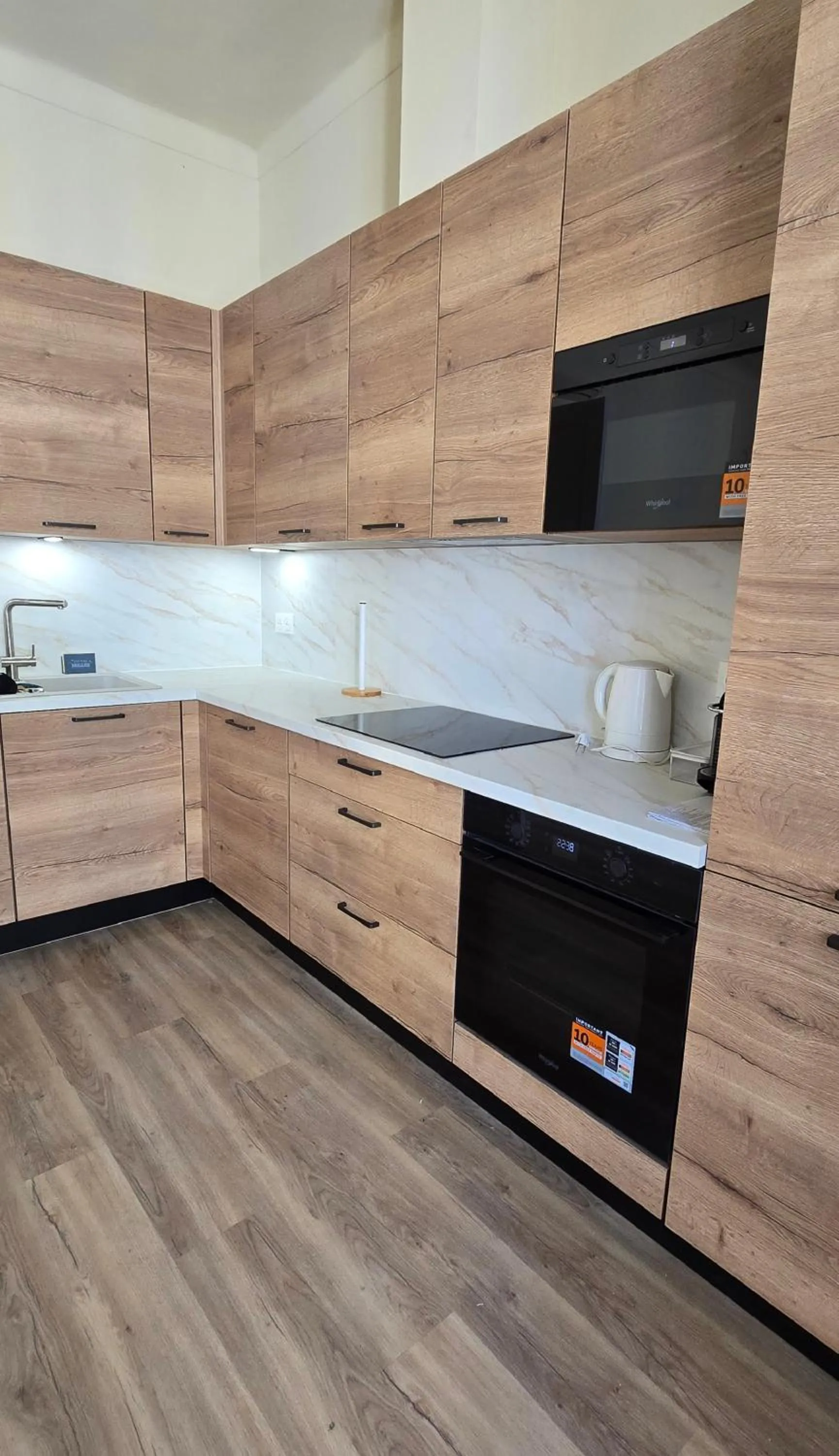 Coffee/tea facilities in Hôtel de la Fontaine