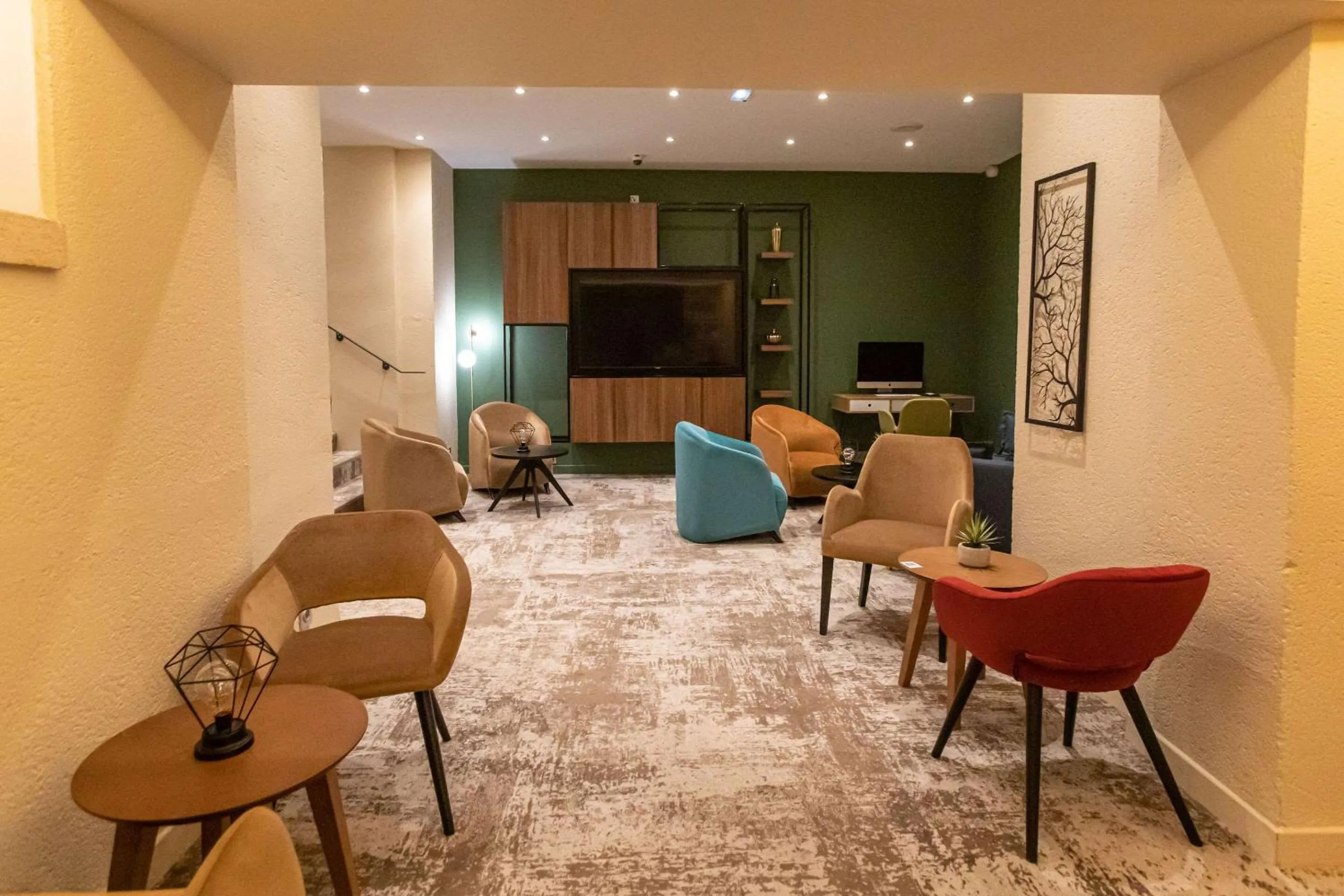 Lobby or reception in Quality Hotel Bordeaux Centre