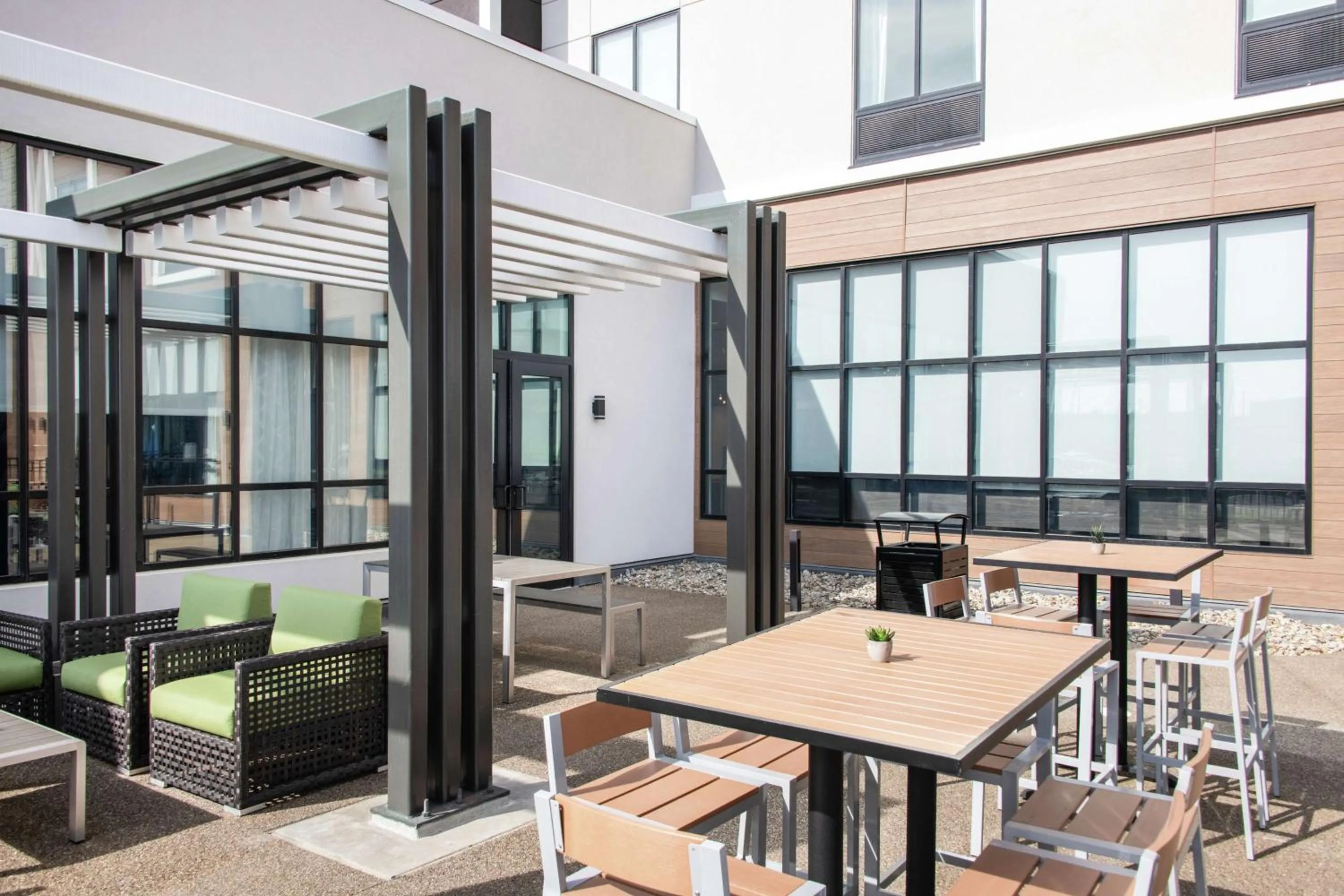 Balcony/Terrace in Hilton Garden Inn Pittsburgh Area Beaver Valley, Pa