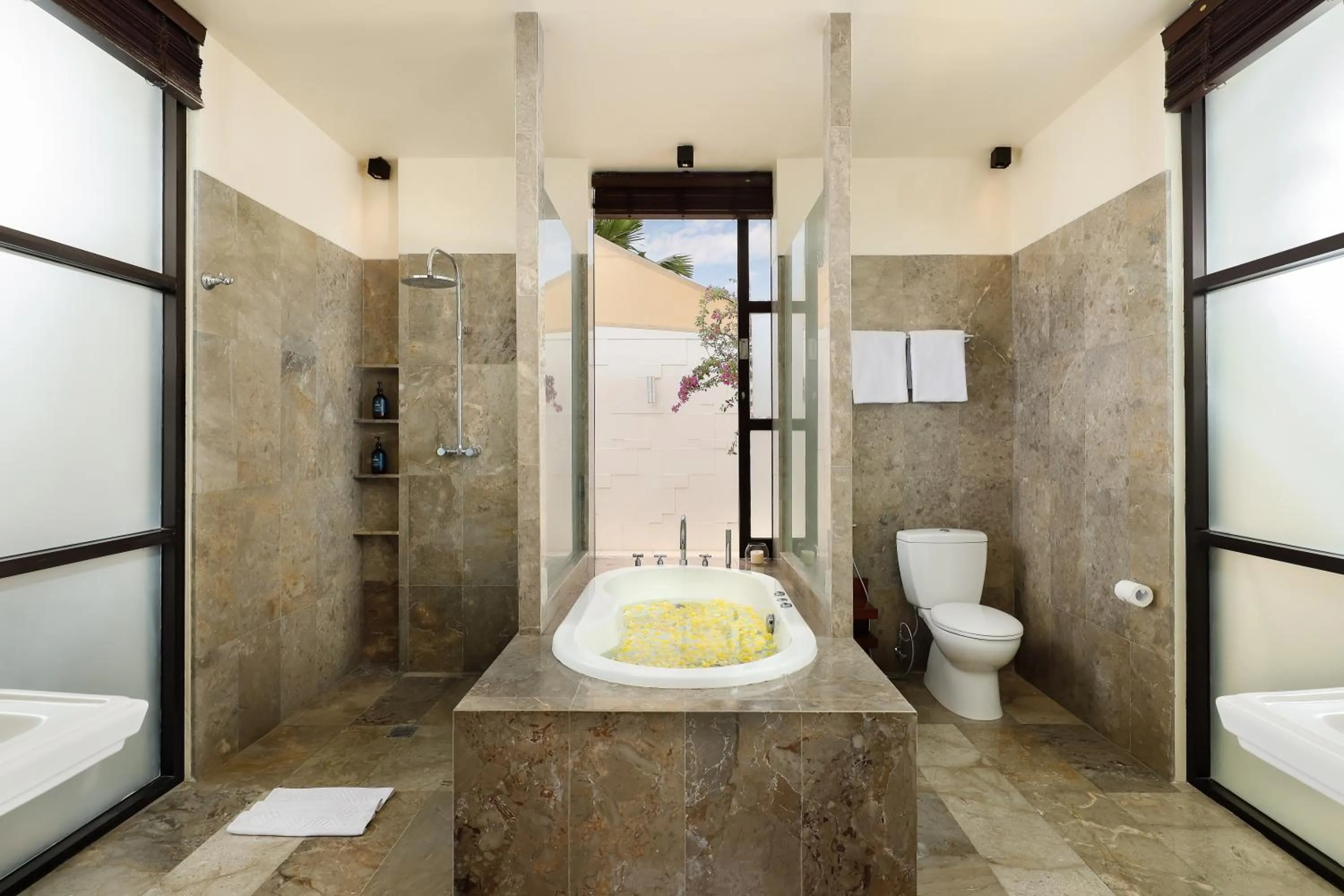 Shower in Villa Jamalu by Nakula