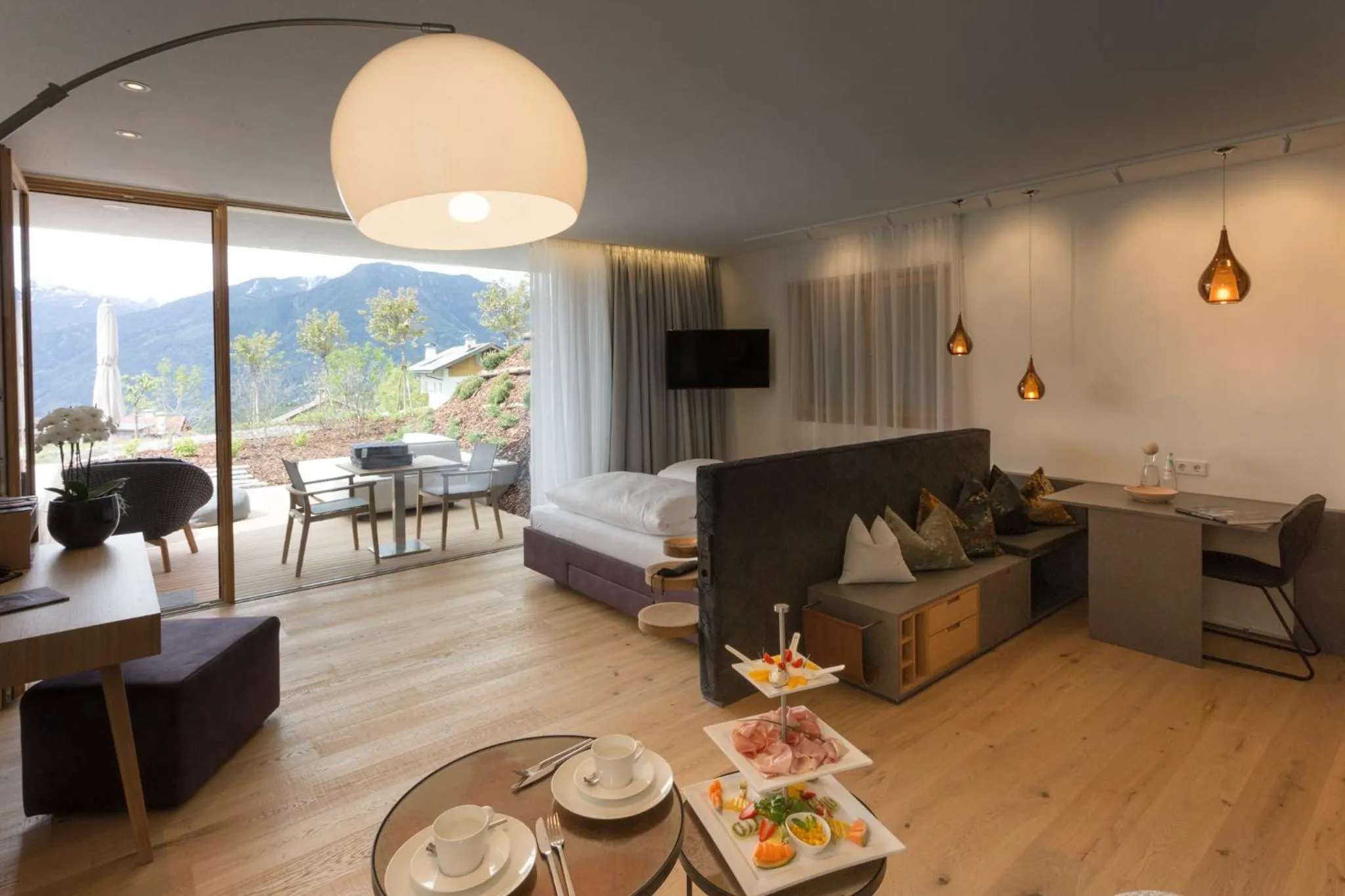 Living room in Villa Grüntaler by Hotel Schönblick