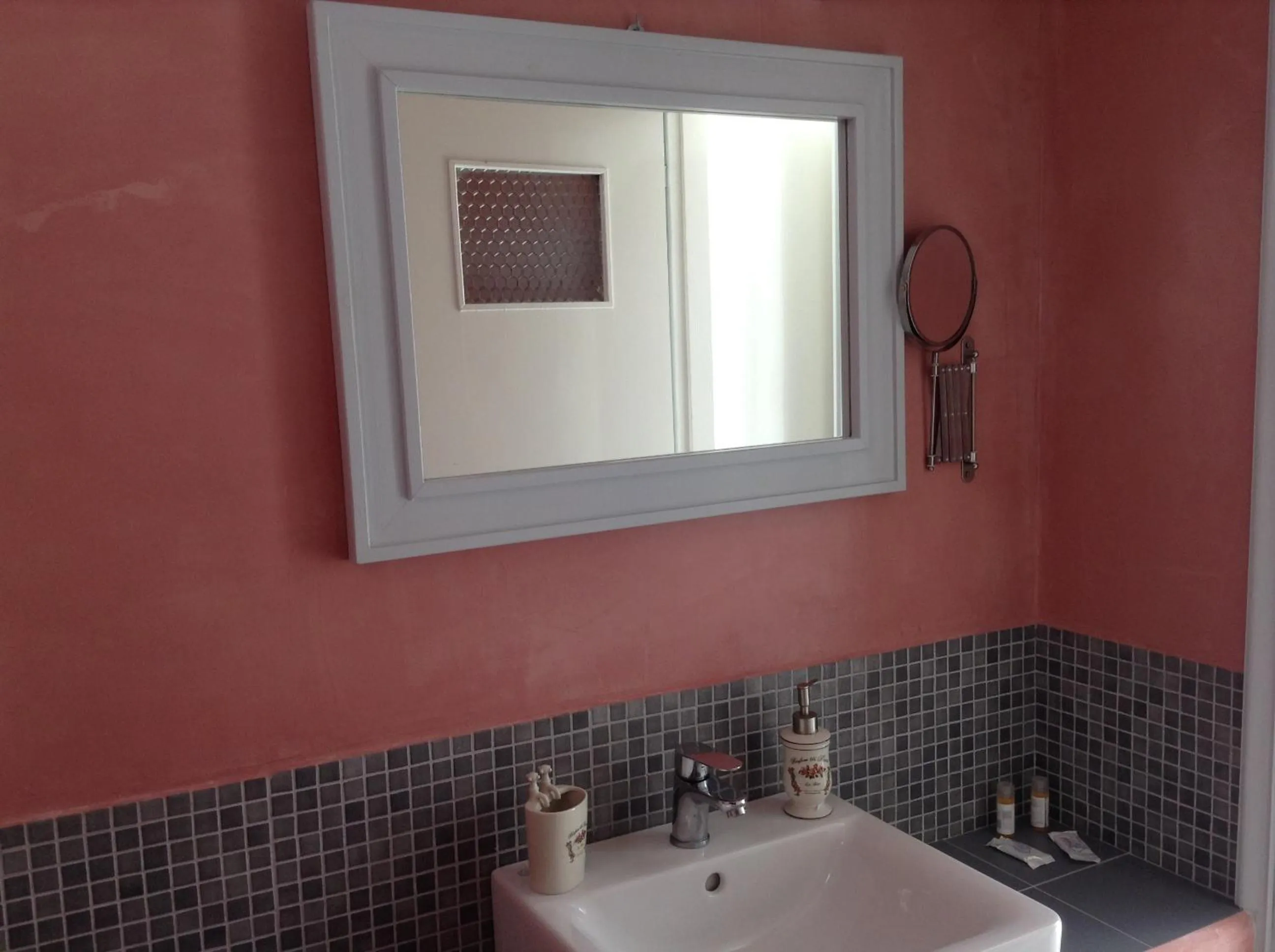 Day in King Thiras Hotel