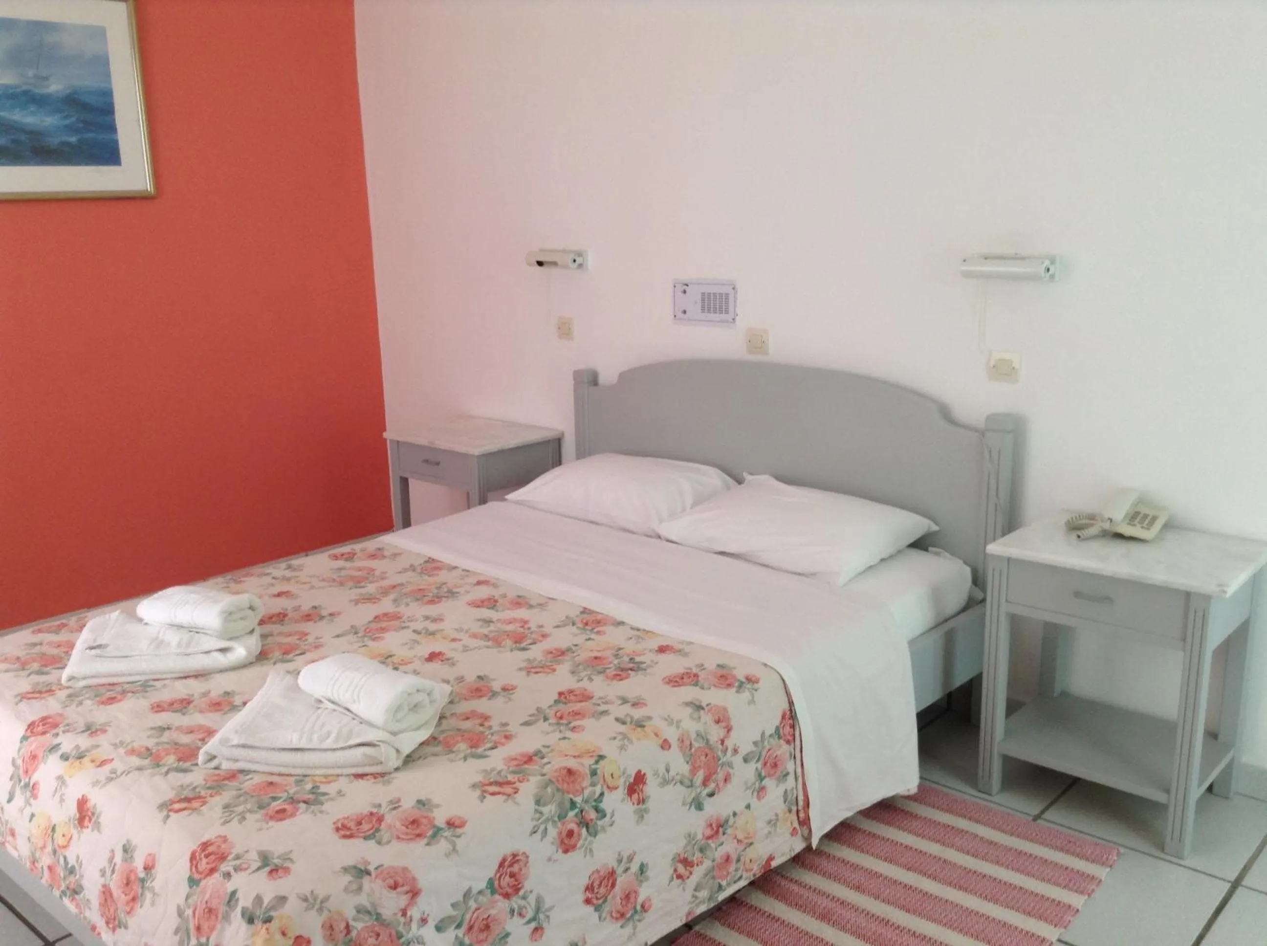 Bed in King Thiras Hotel