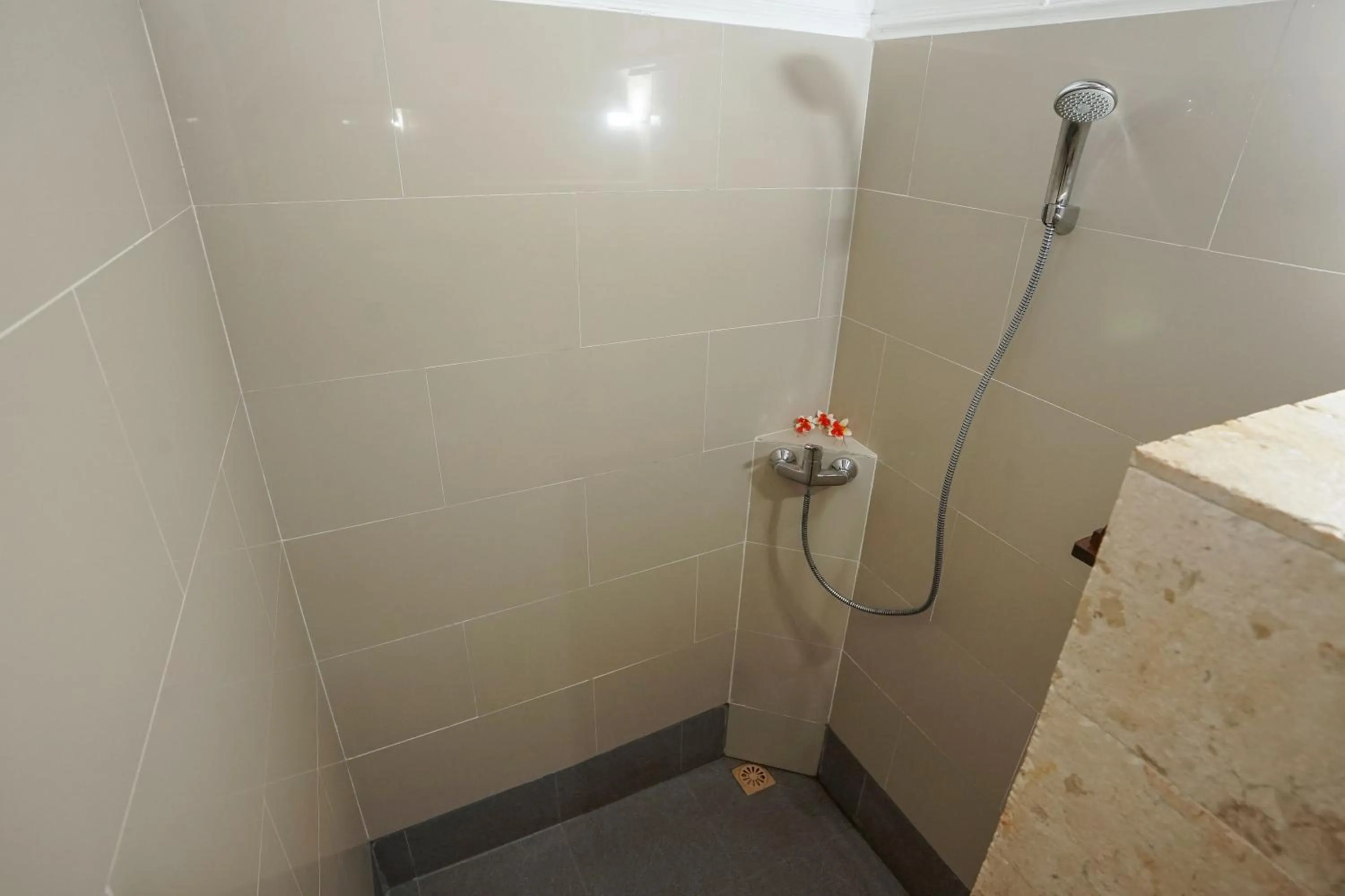 Shower in Martas Hotel