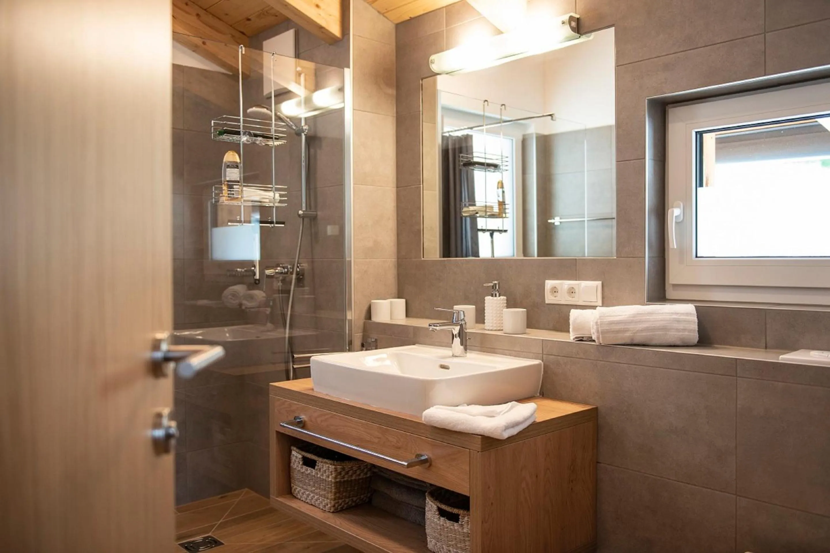 Shower in Apartment Dorf Wagrain Alpenleben by AlpenTravel